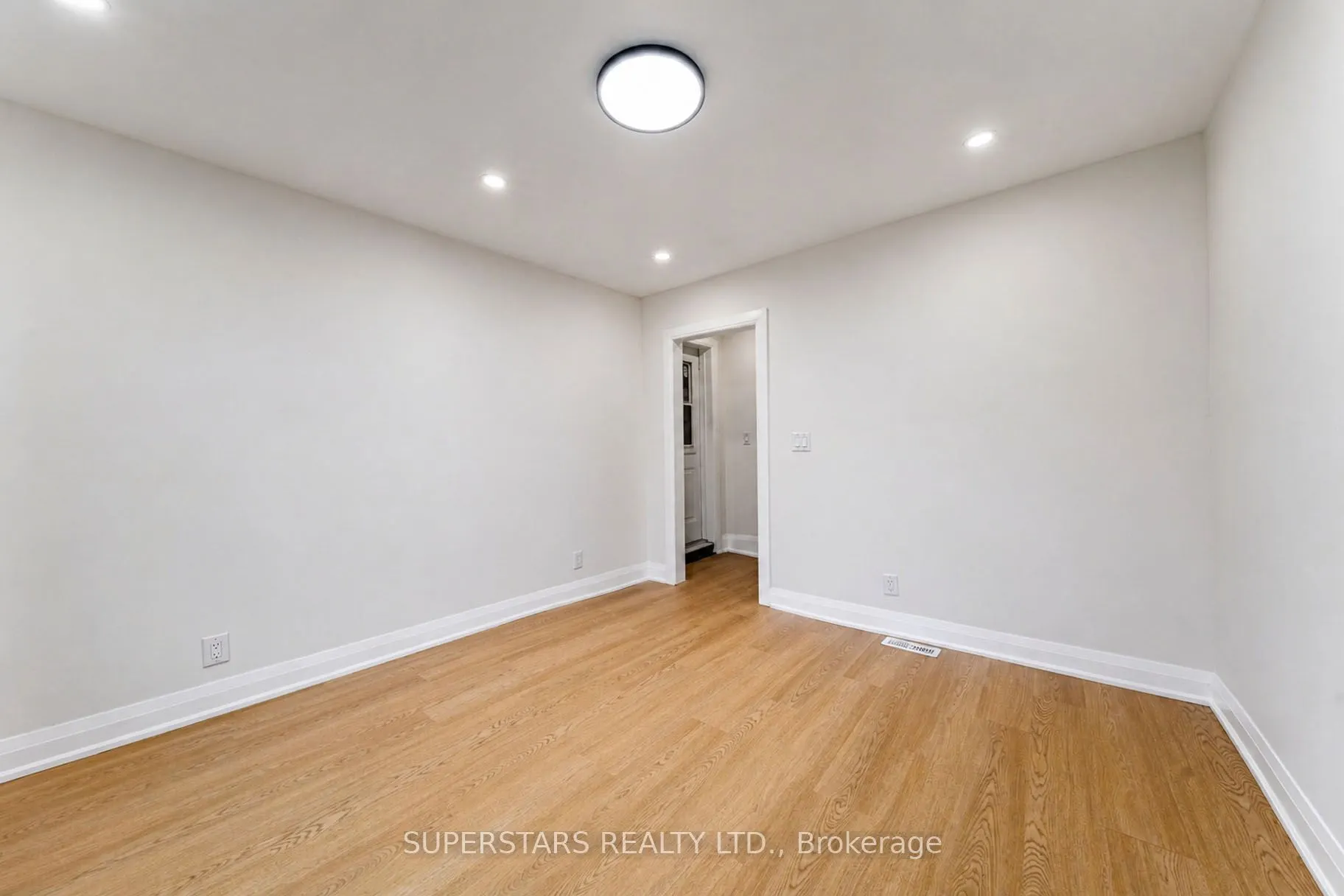 105 Bellwoods Avenue