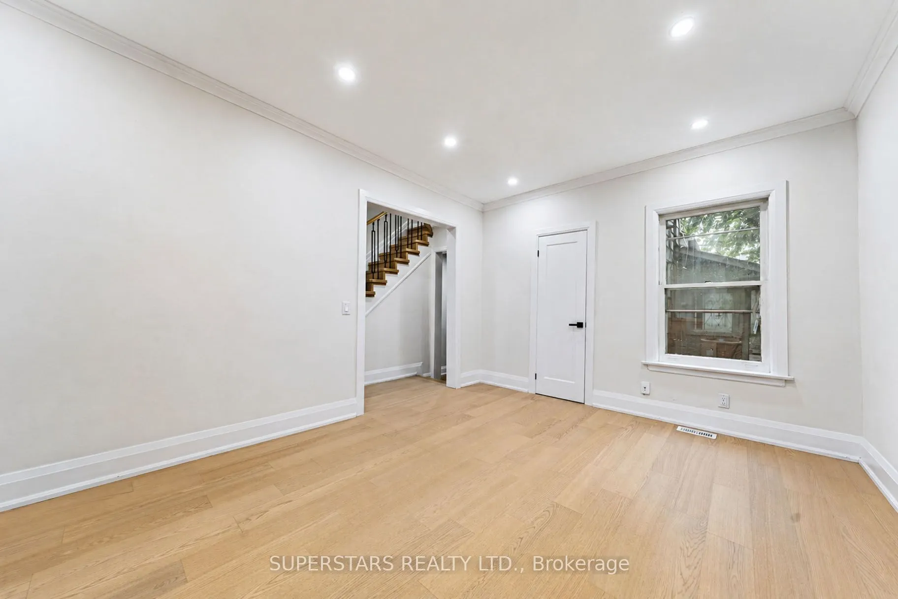 105 Bellwoods Avenue