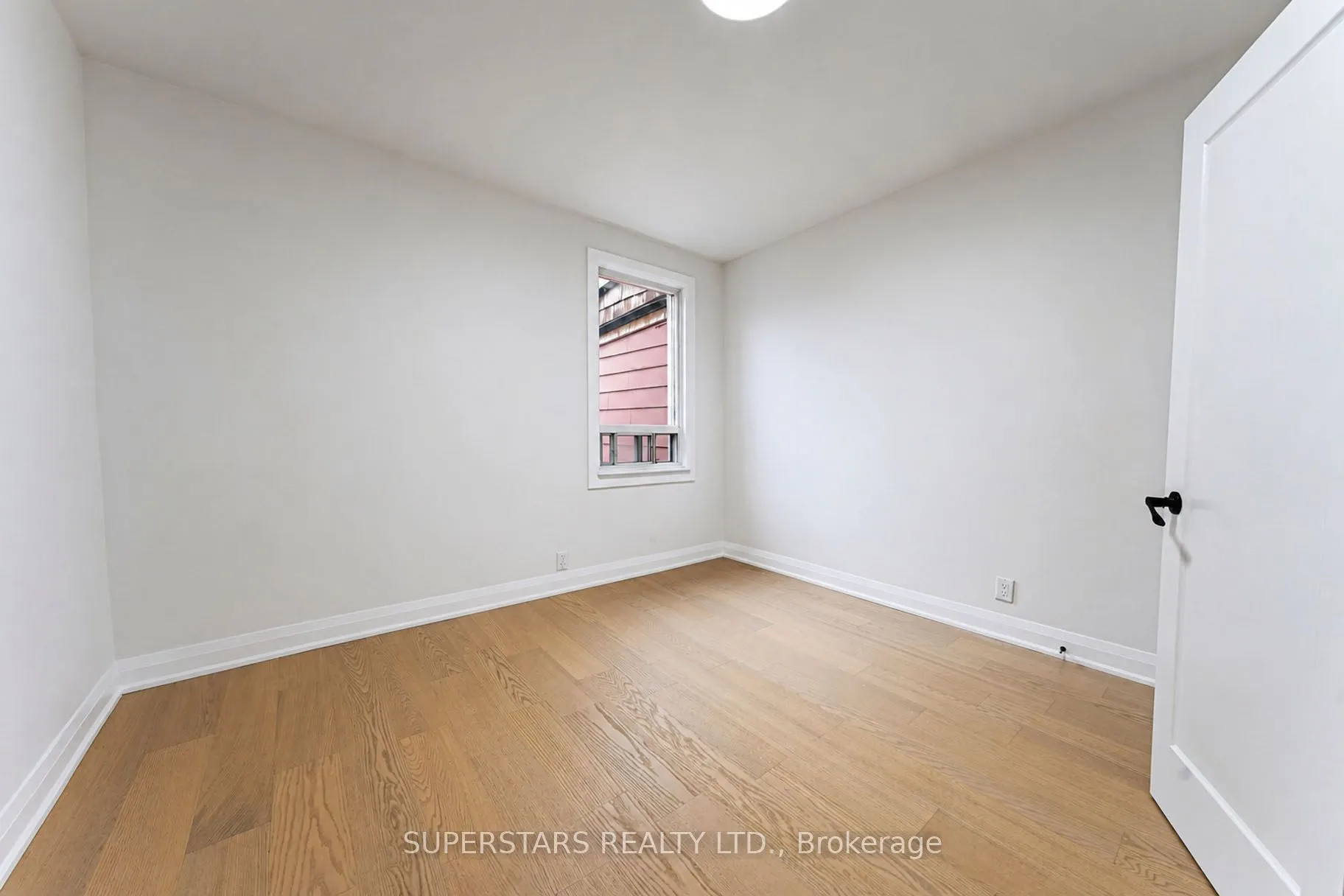 105 Bellwoods Avenue