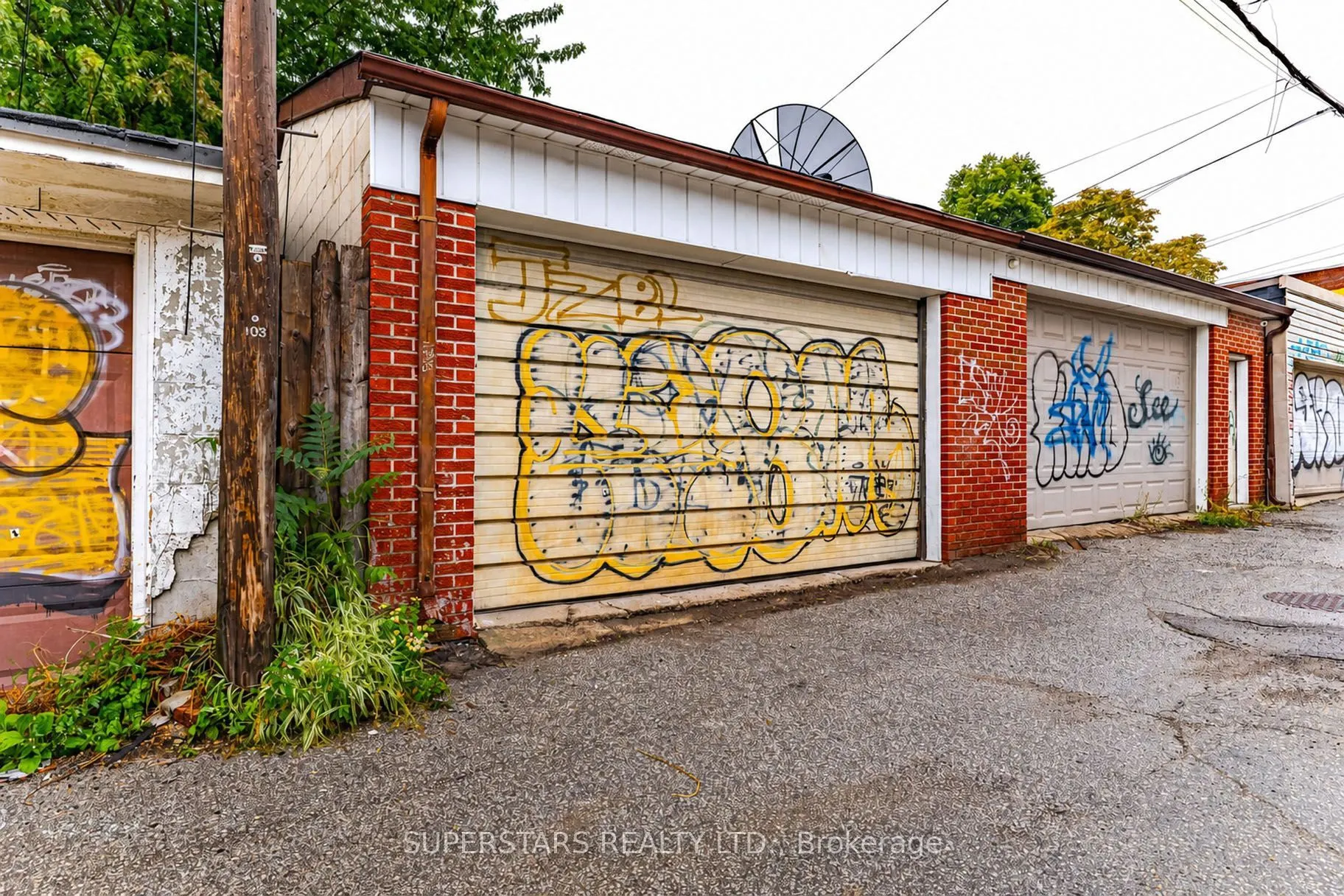105 Bellwoods Avenue