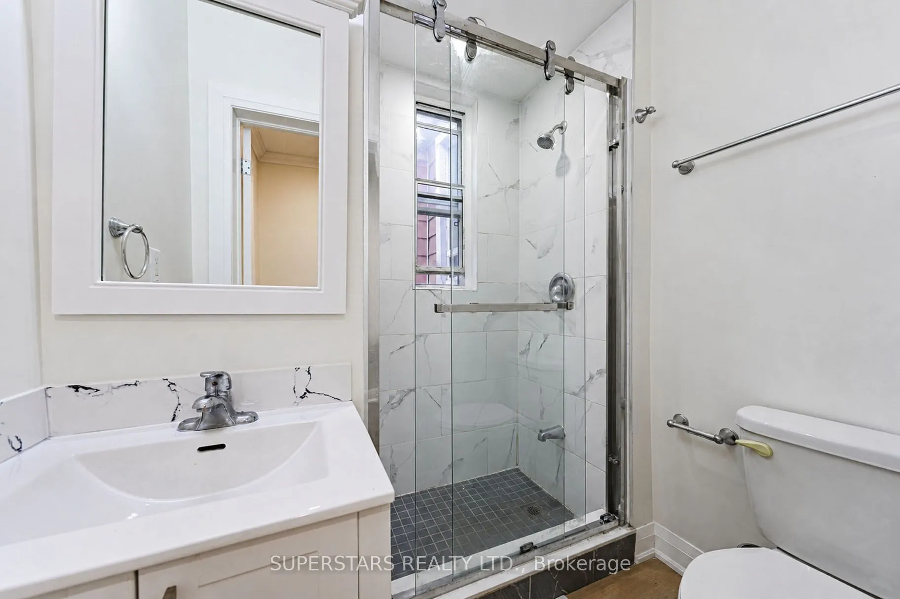 105 Bellwoods Avenue