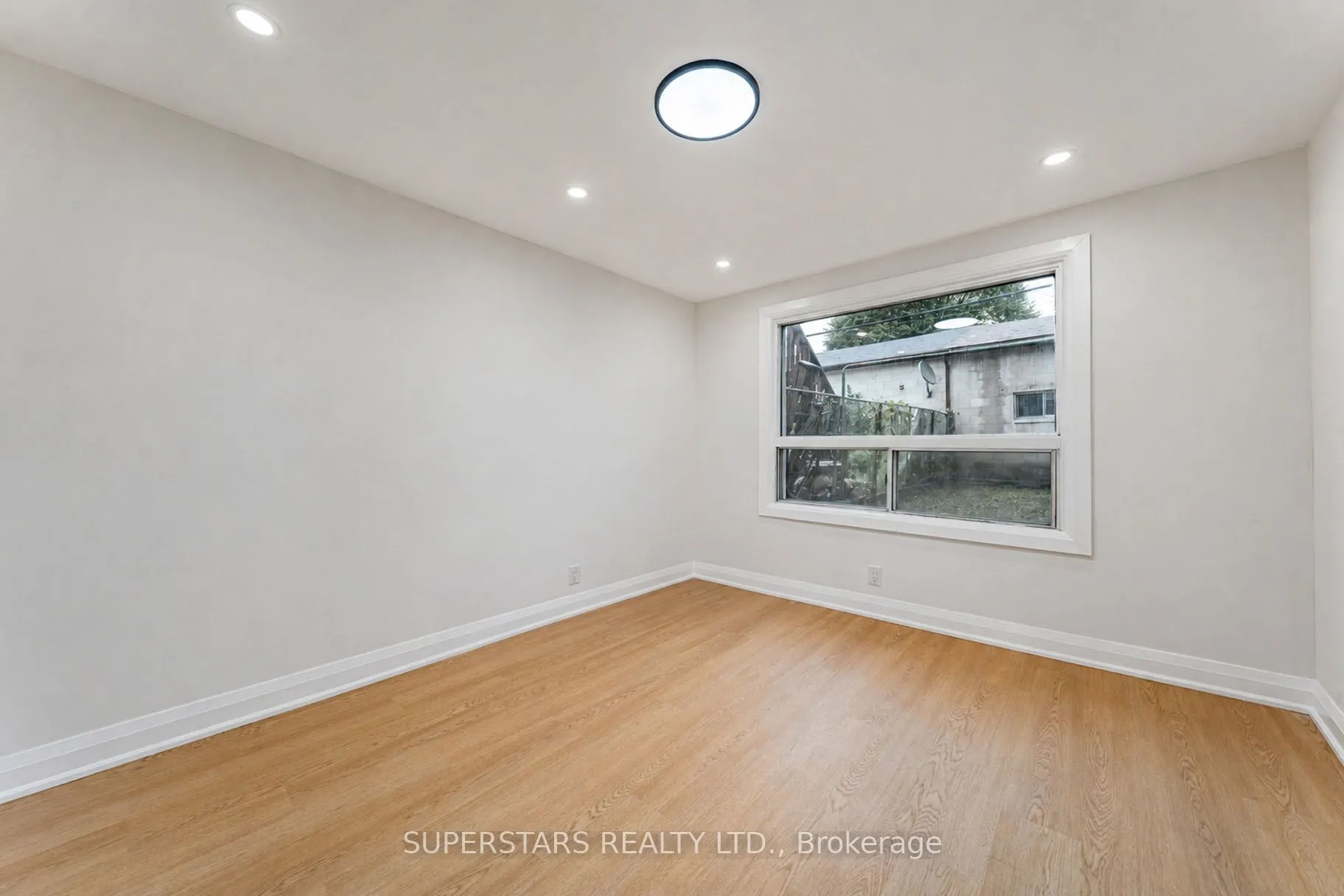 105 Bellwoods Avenue