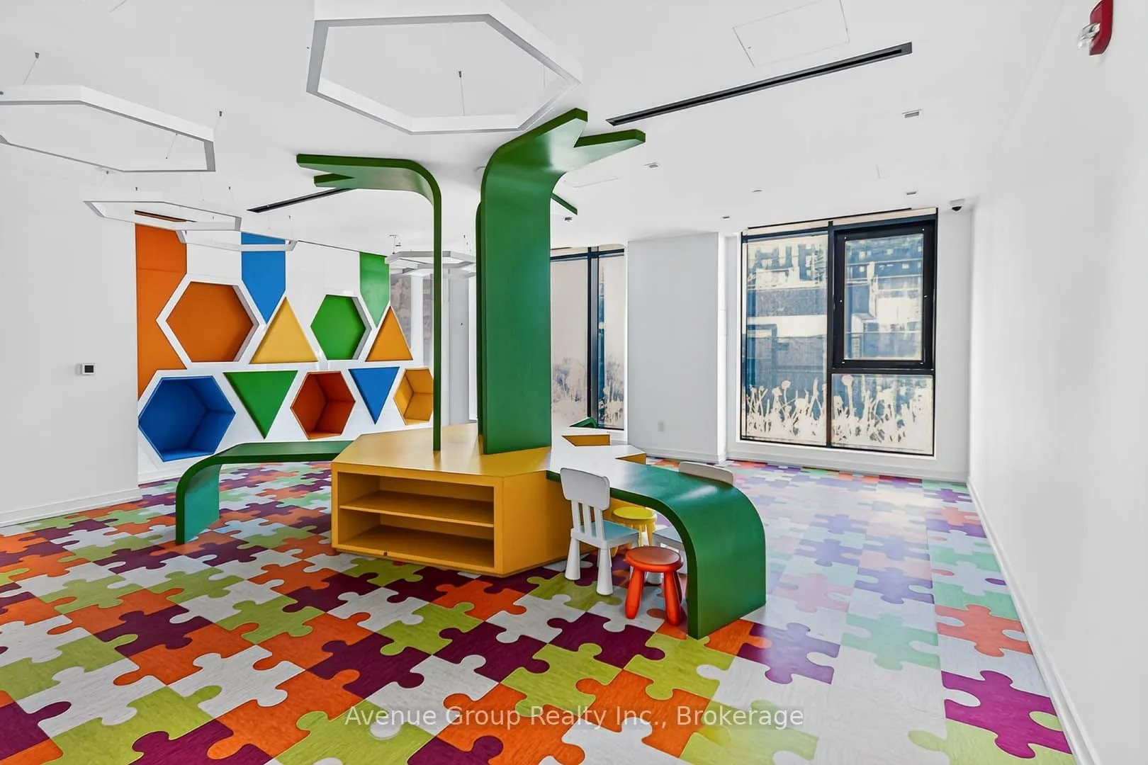 8 Tippett Road #616