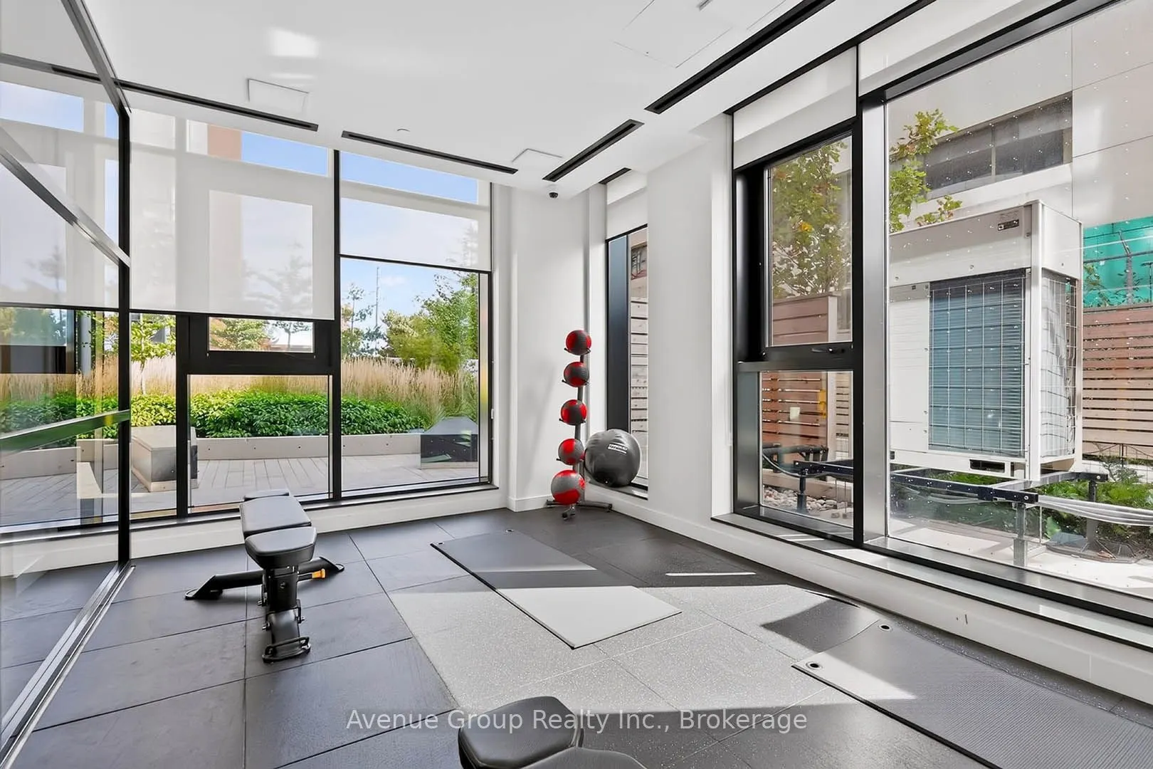 8 Tippett Road #616