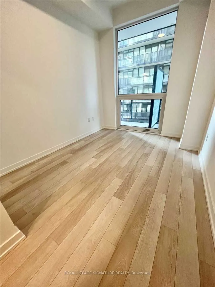 39 Roehampton Avenue #308