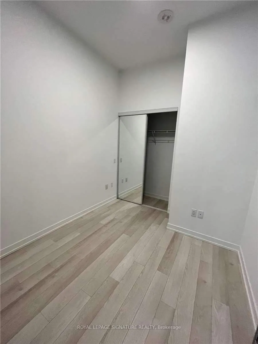 39 Roehampton Avenue #308
