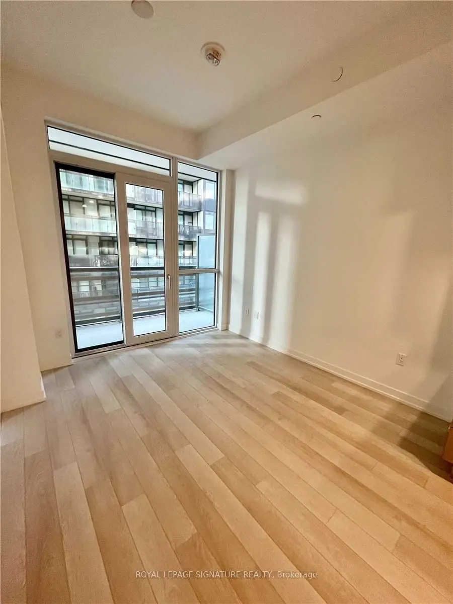 39 Roehampton Avenue #308