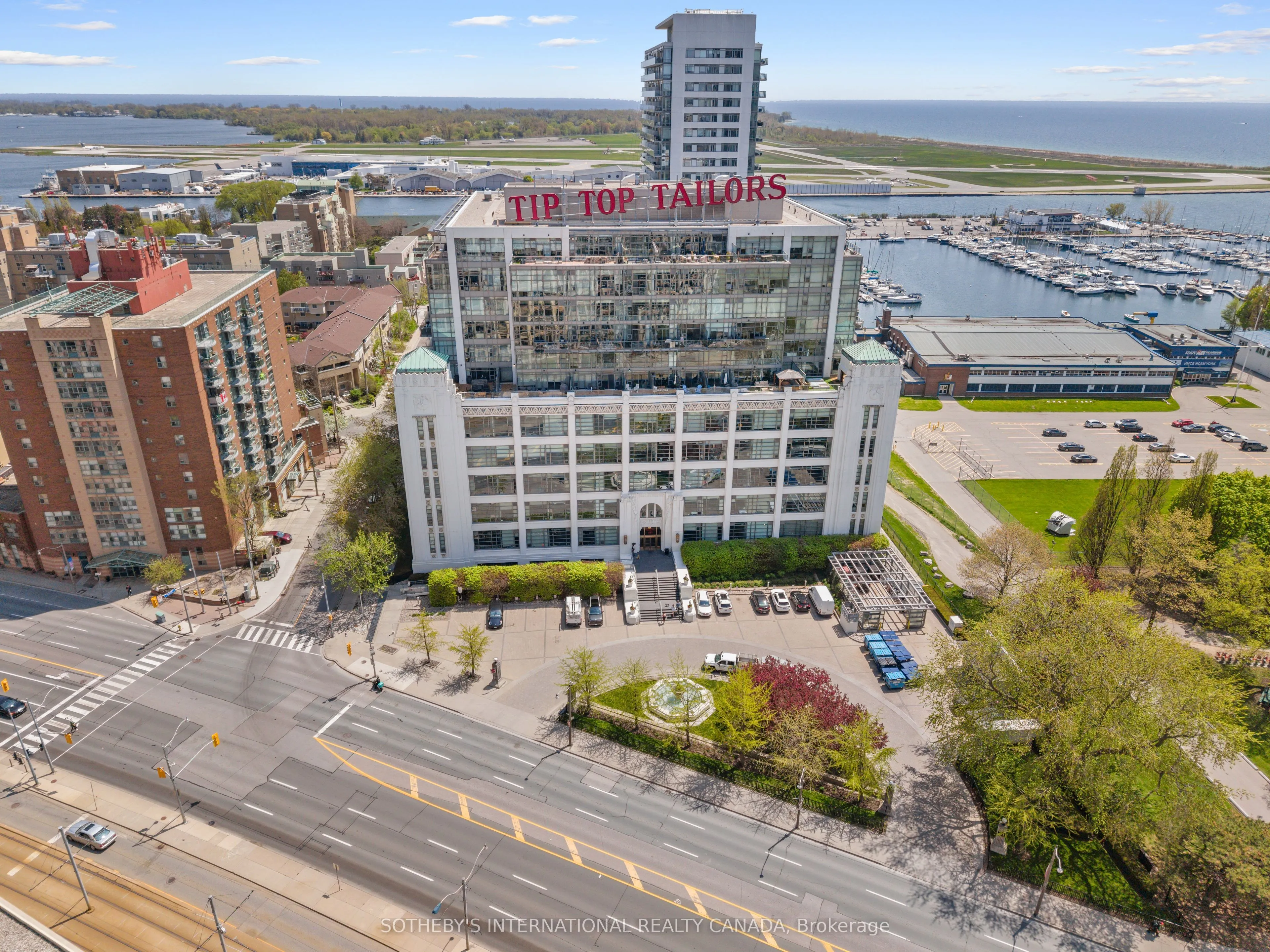 637 Lake Shore Boulevard W #614