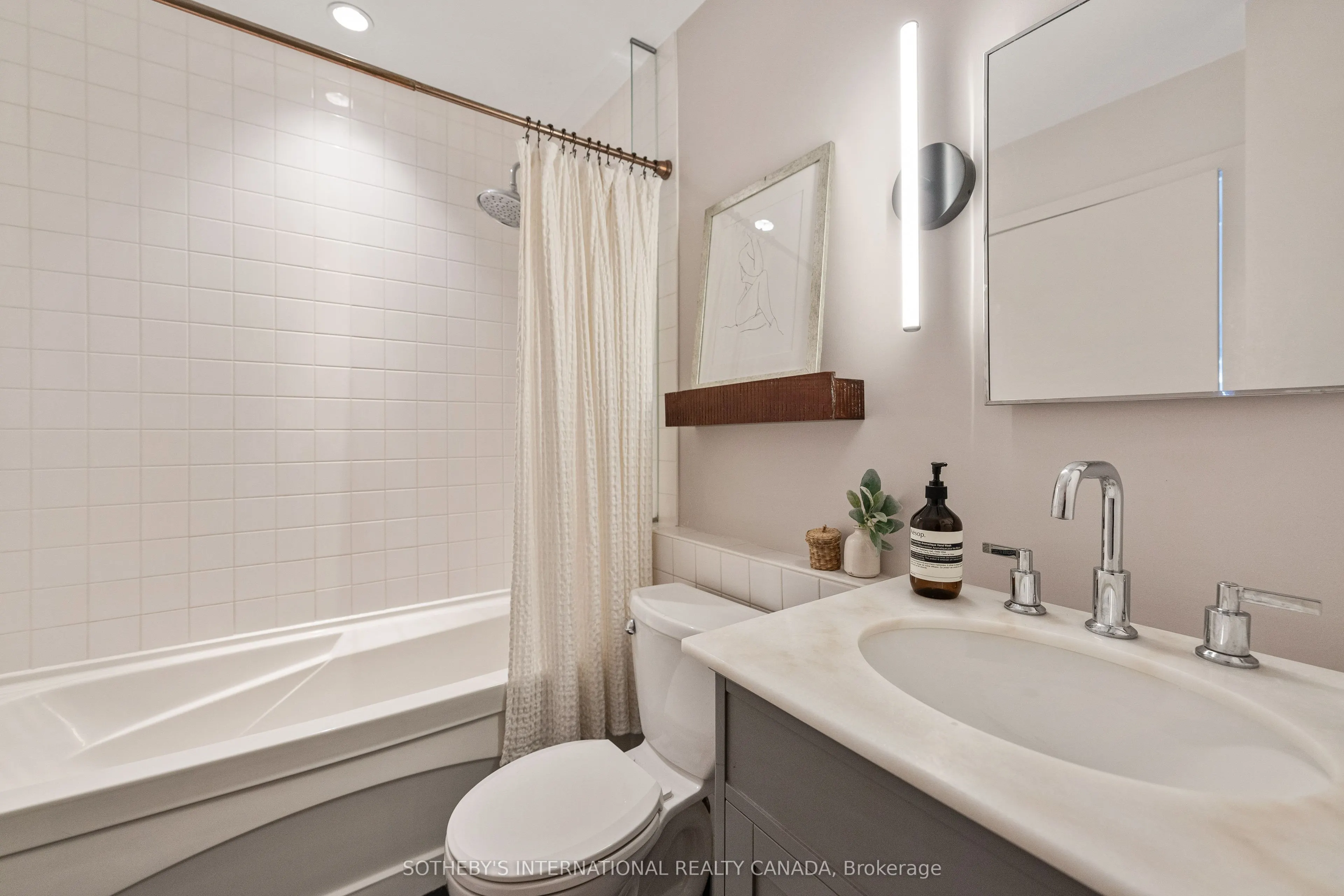 637 Lake Shore Boulevard W #614