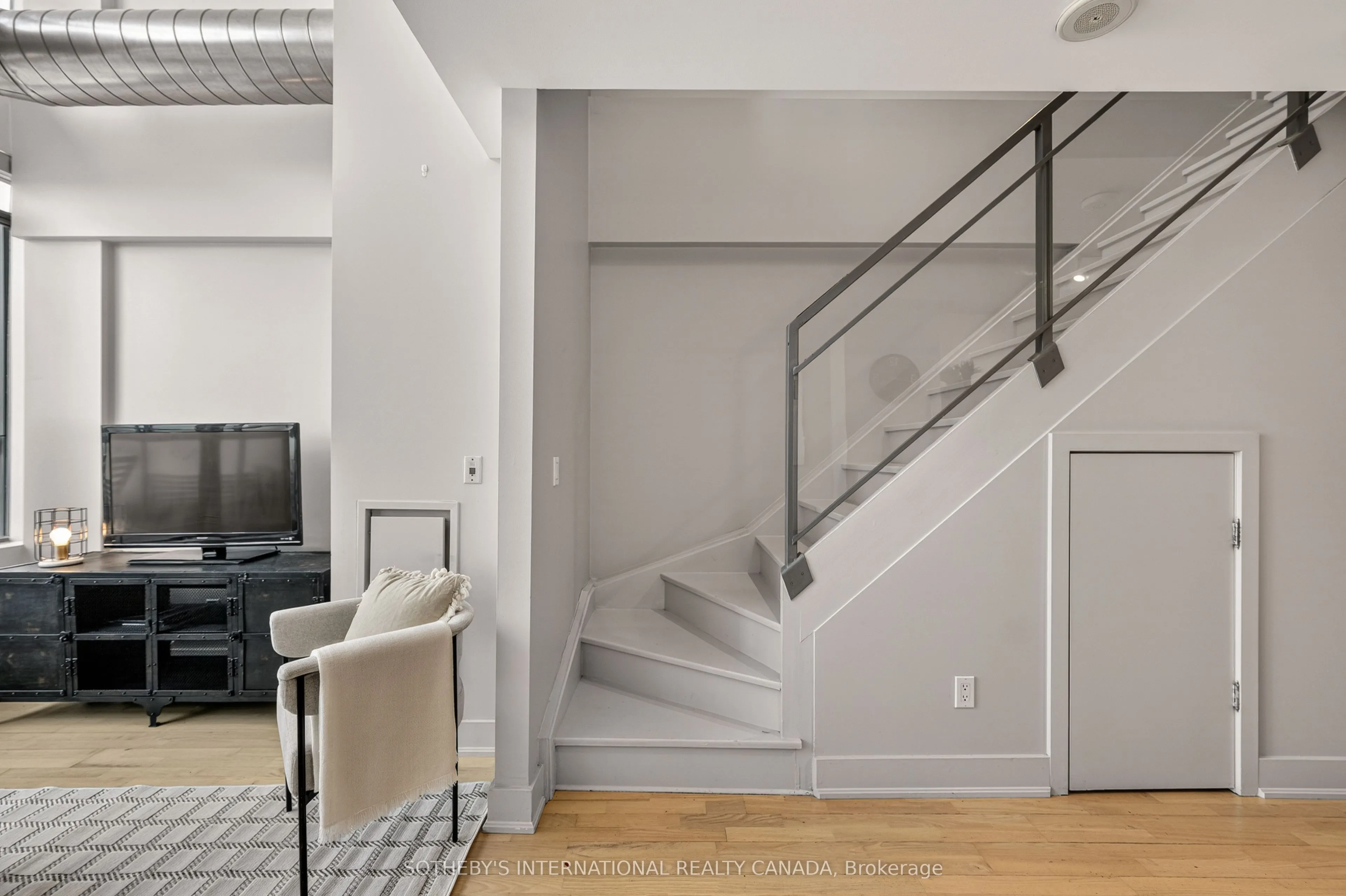 637 Lake Shore Boulevard W #614