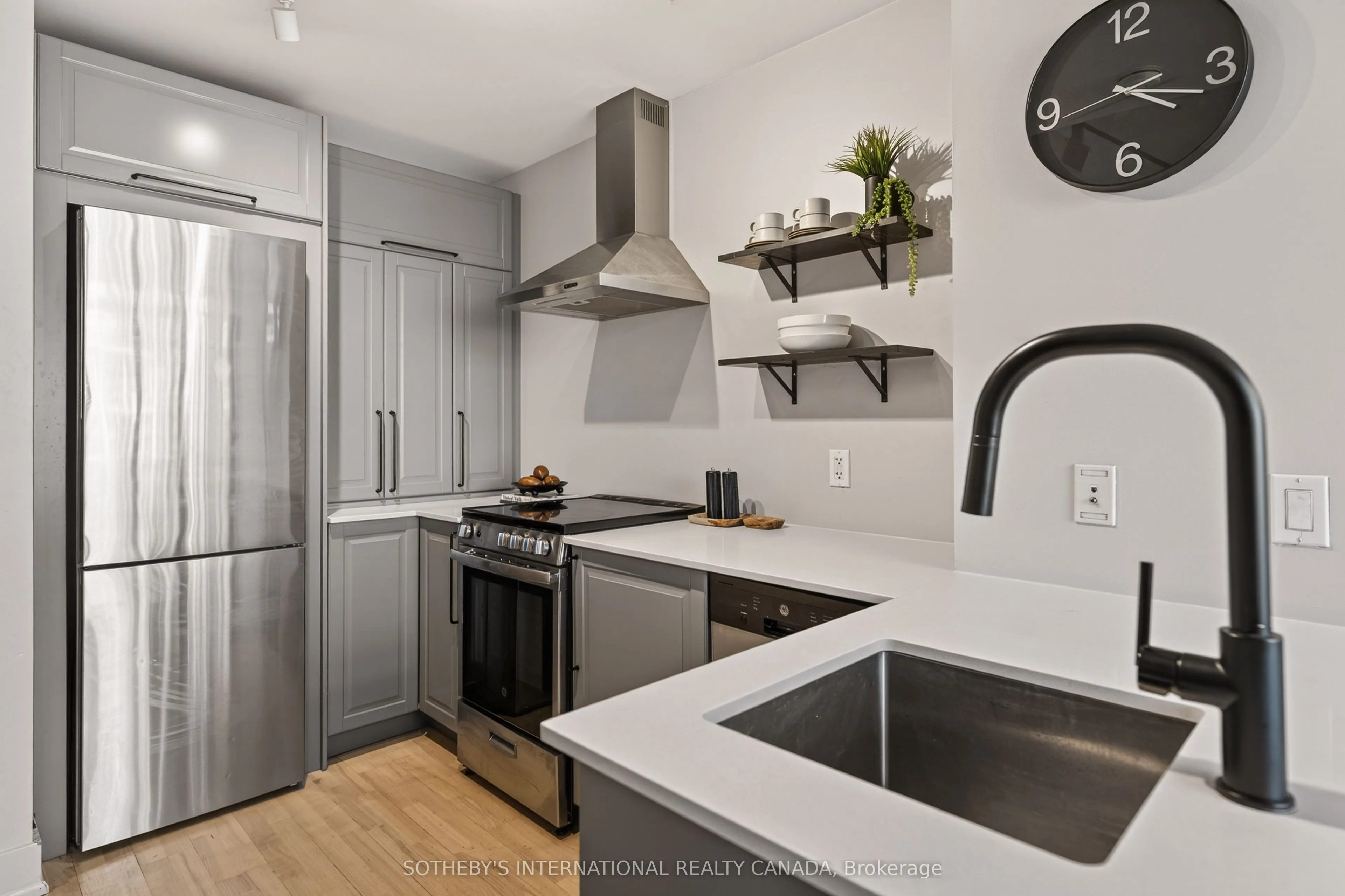 637 Lake Shore Boulevard W #614