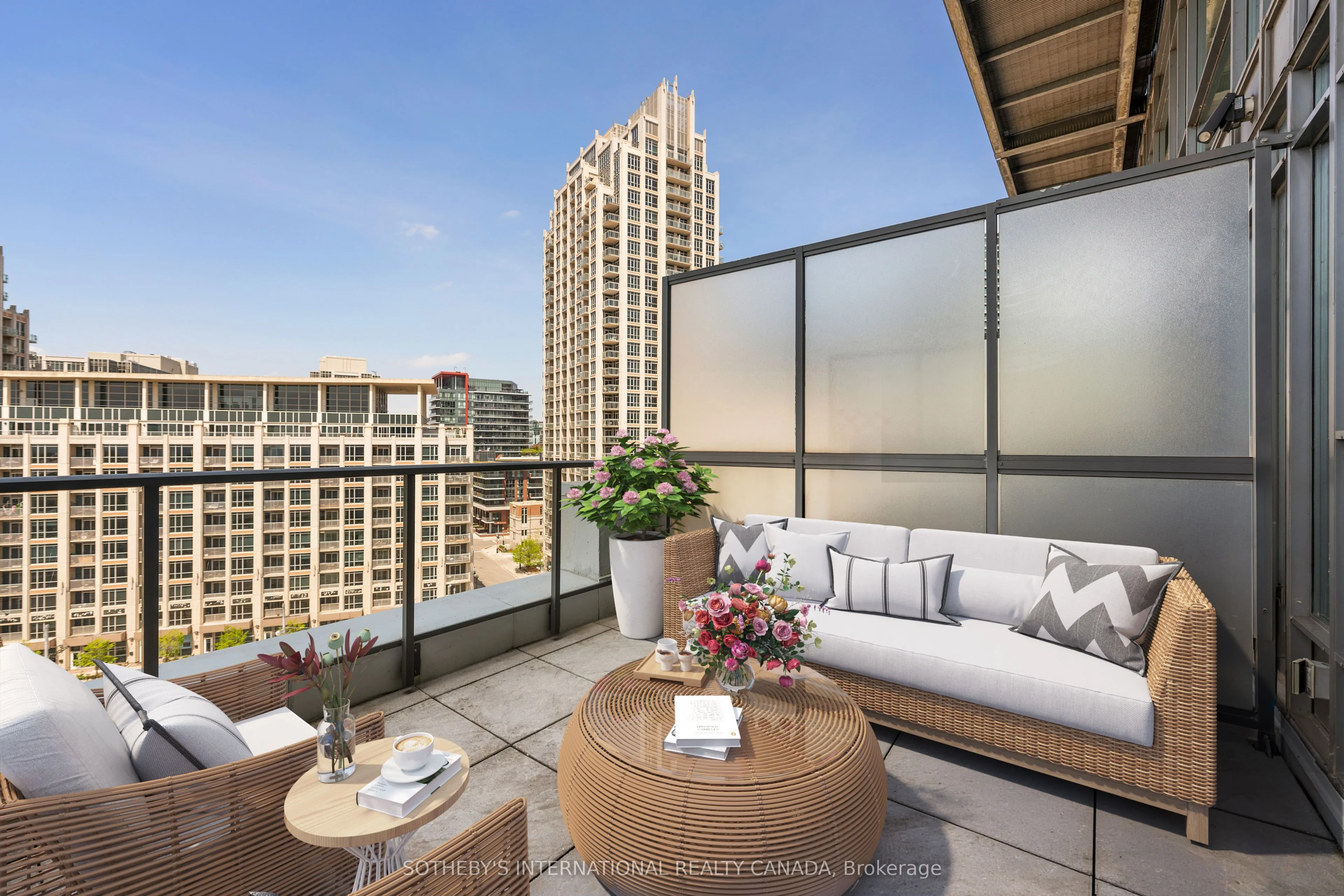637 Lake Shore Boulevard W #614