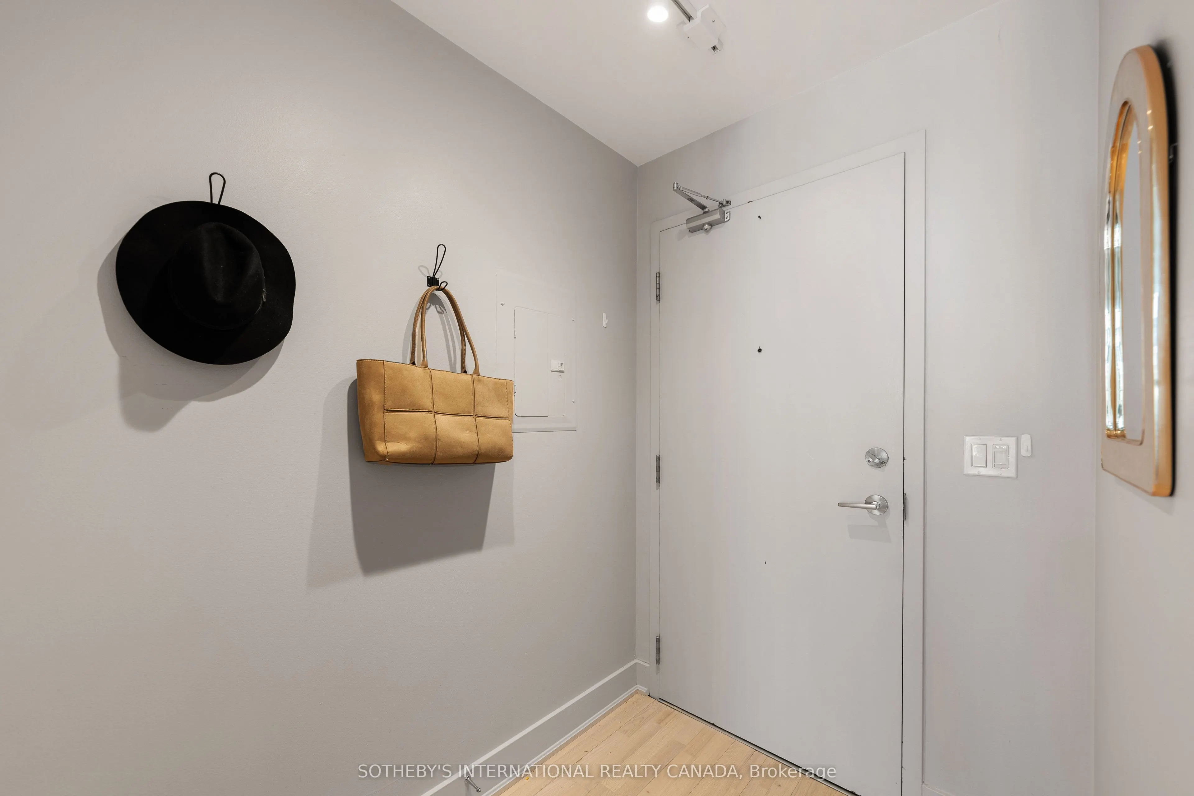 637 Lake Shore Boulevard W #614