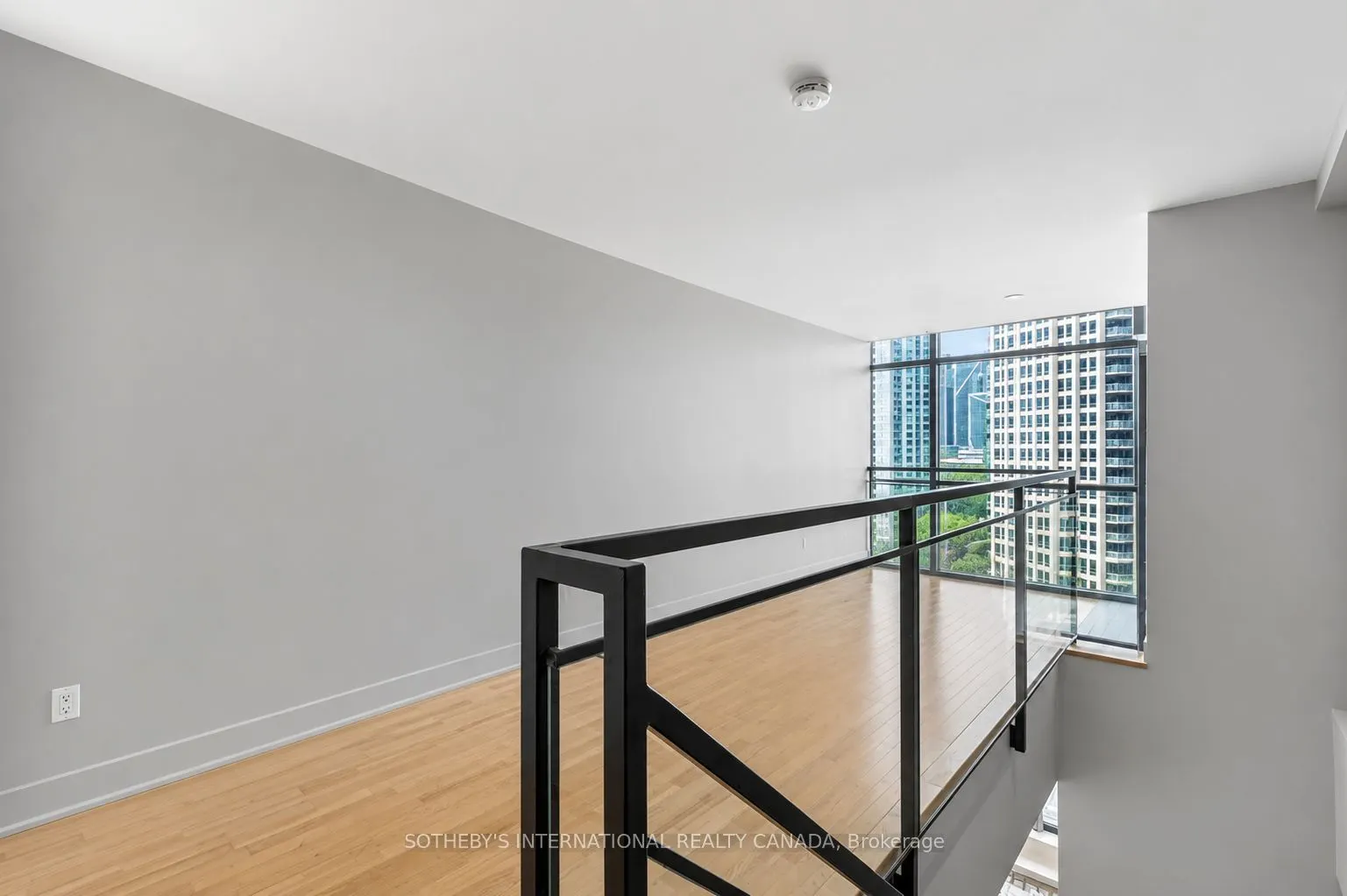 637 Lake Shore Boulevard W #614