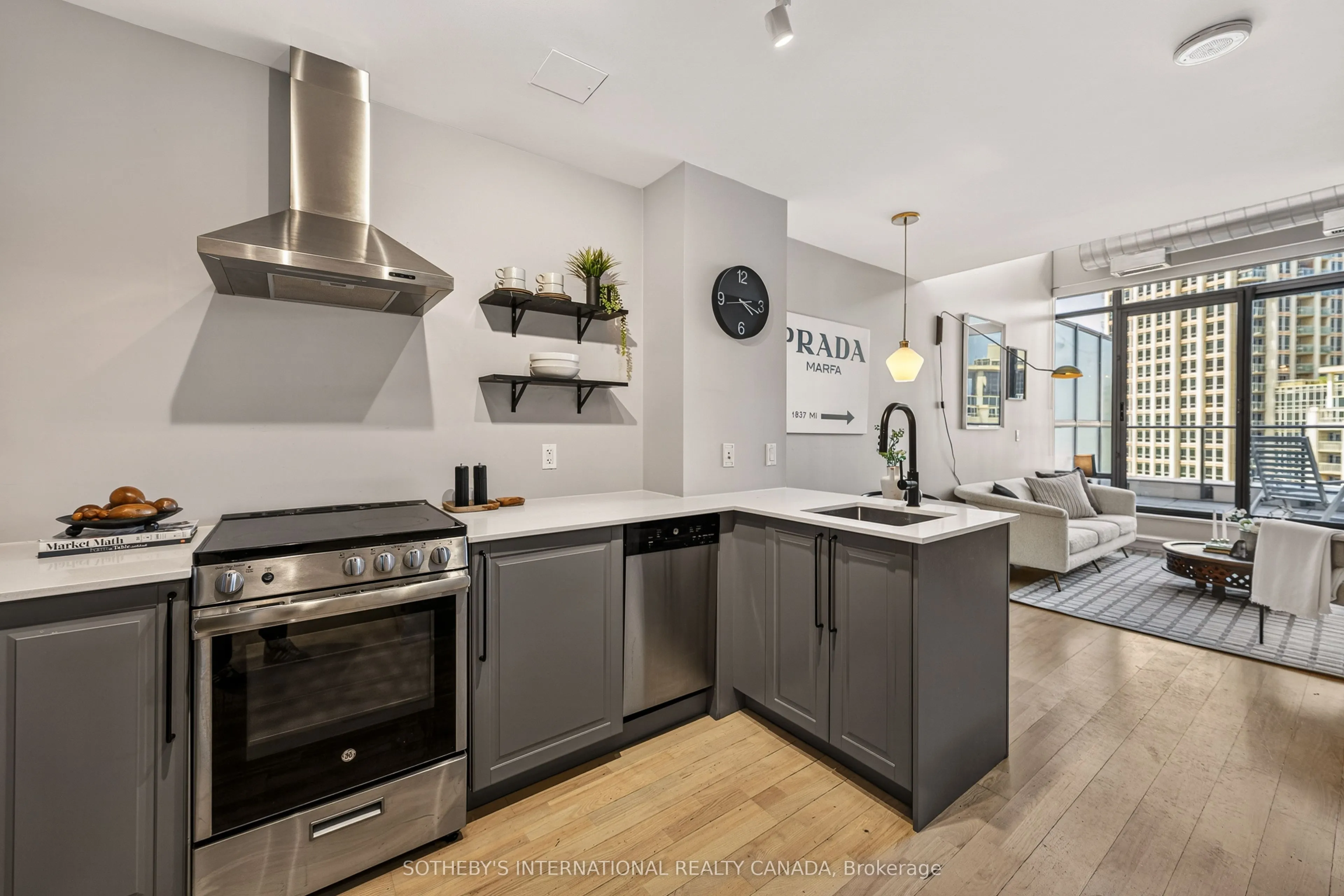 637 Lake Shore Boulevard W #614