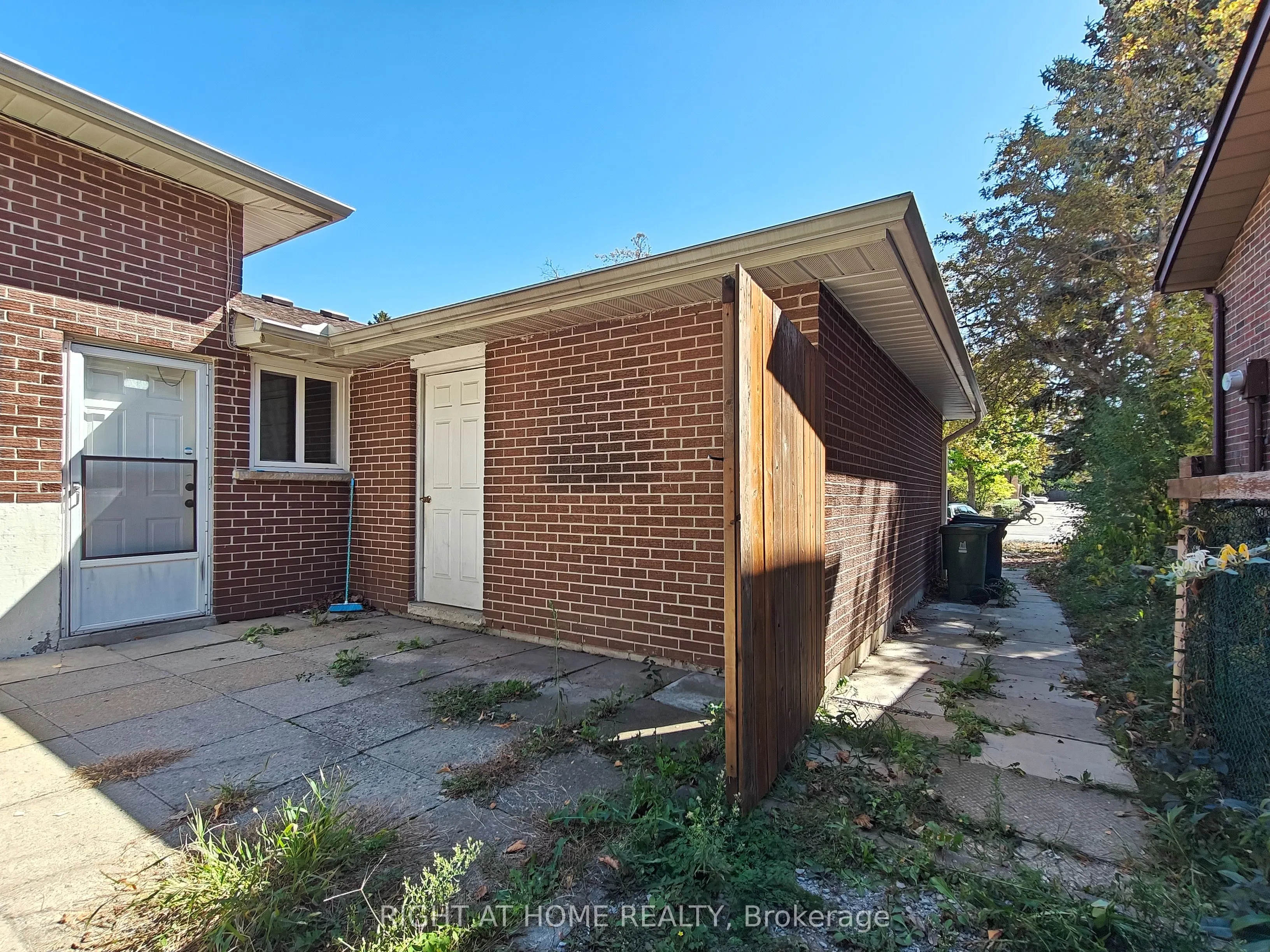 182 McNicoll Avenue