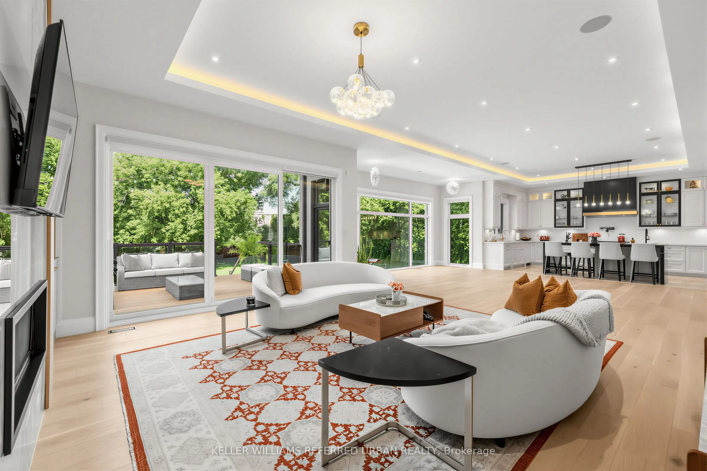 130 Upper Canada Drive