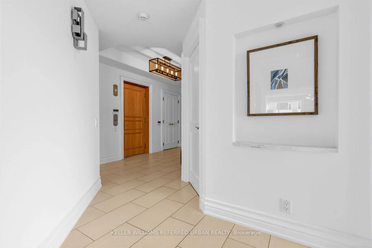 38 Avenue Road #1802