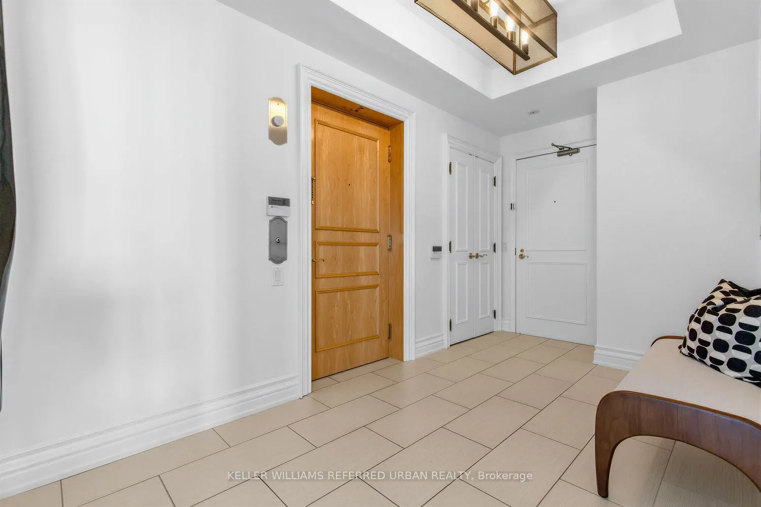 38 Avenue Road #1802