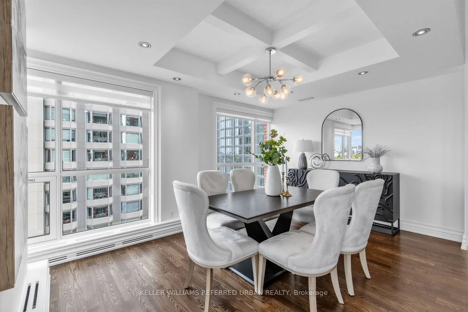 38 Avenue Road #1802