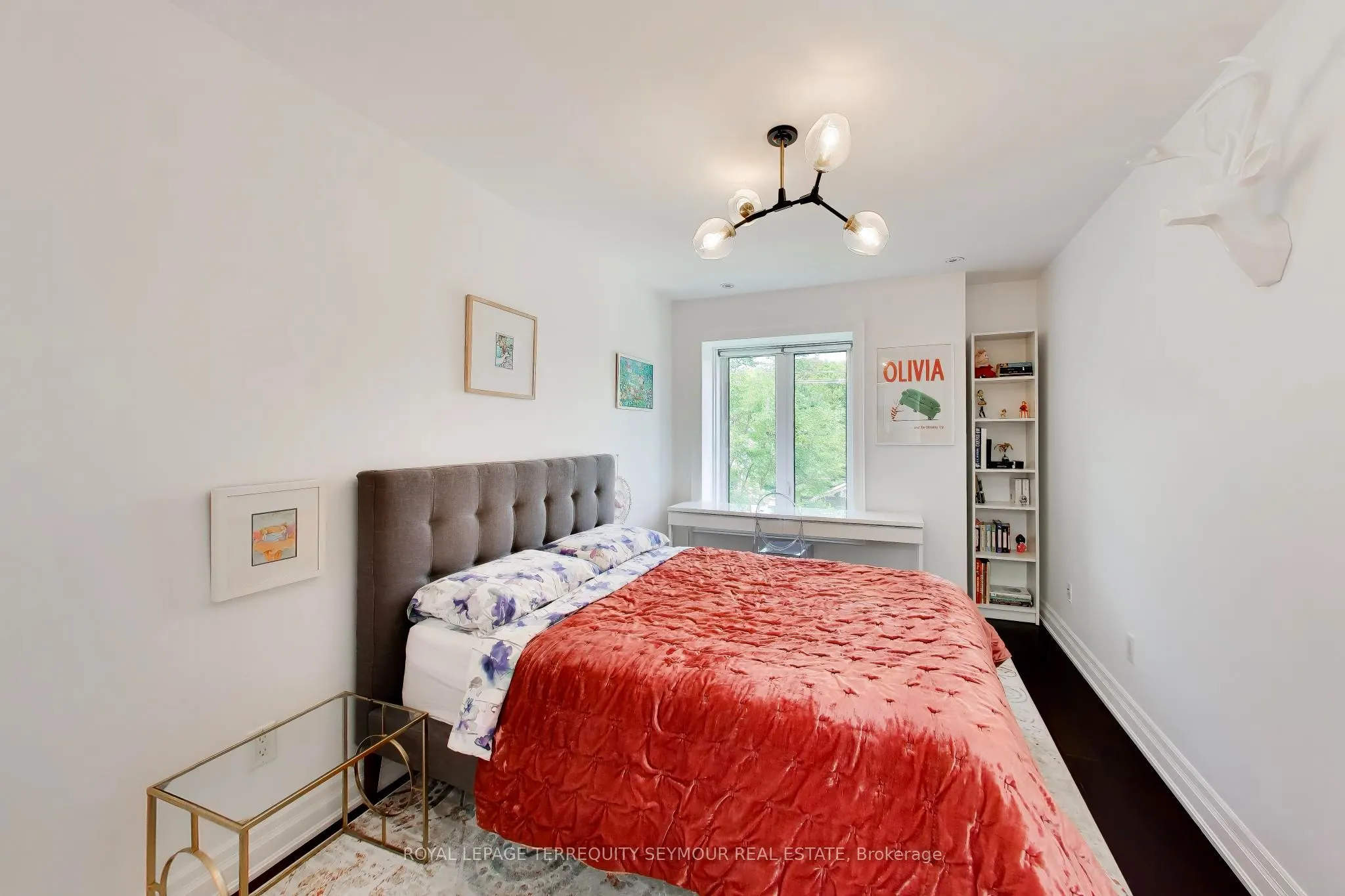 459 Soudan Avenue