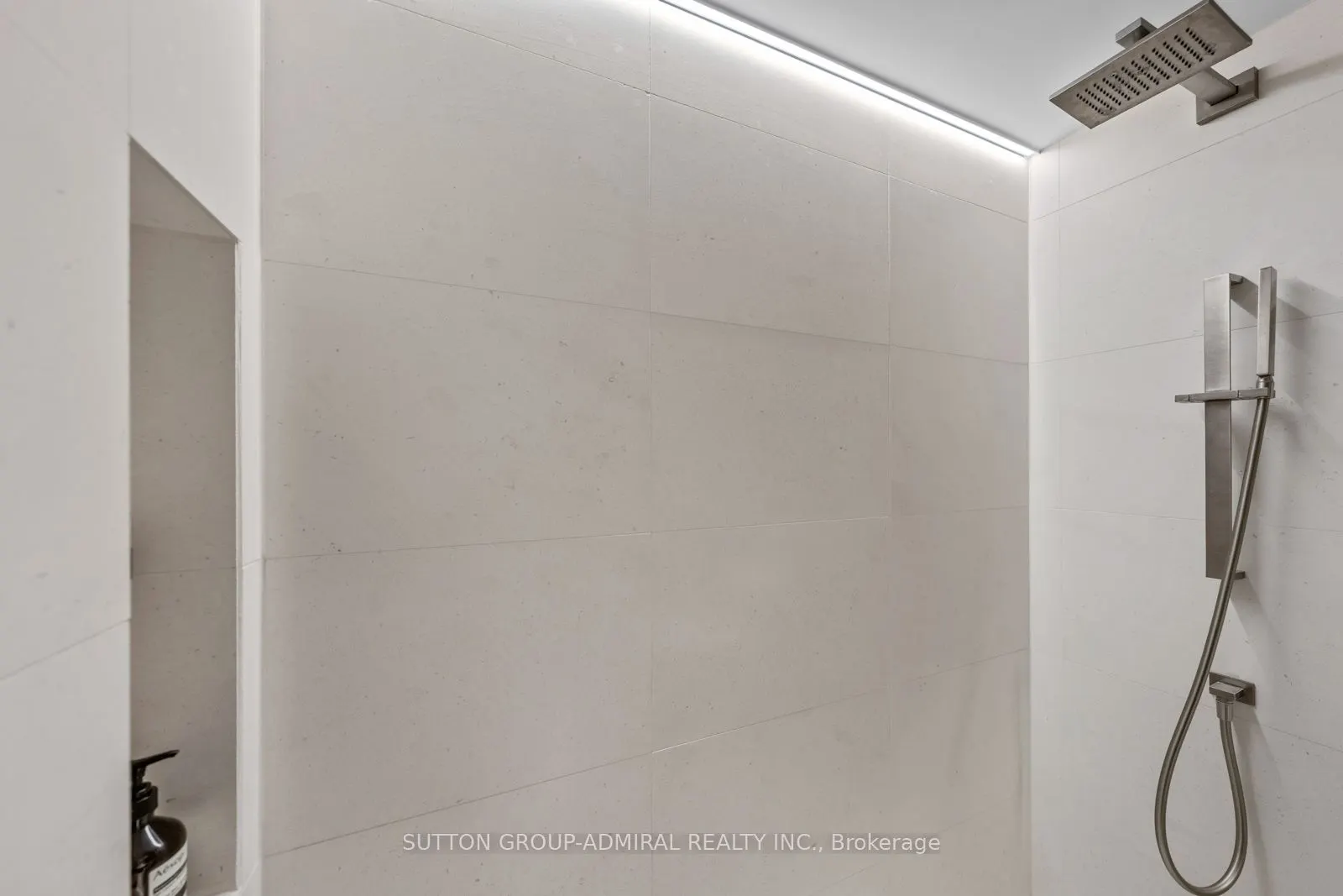 637 Lake Shore Boulevard W #434