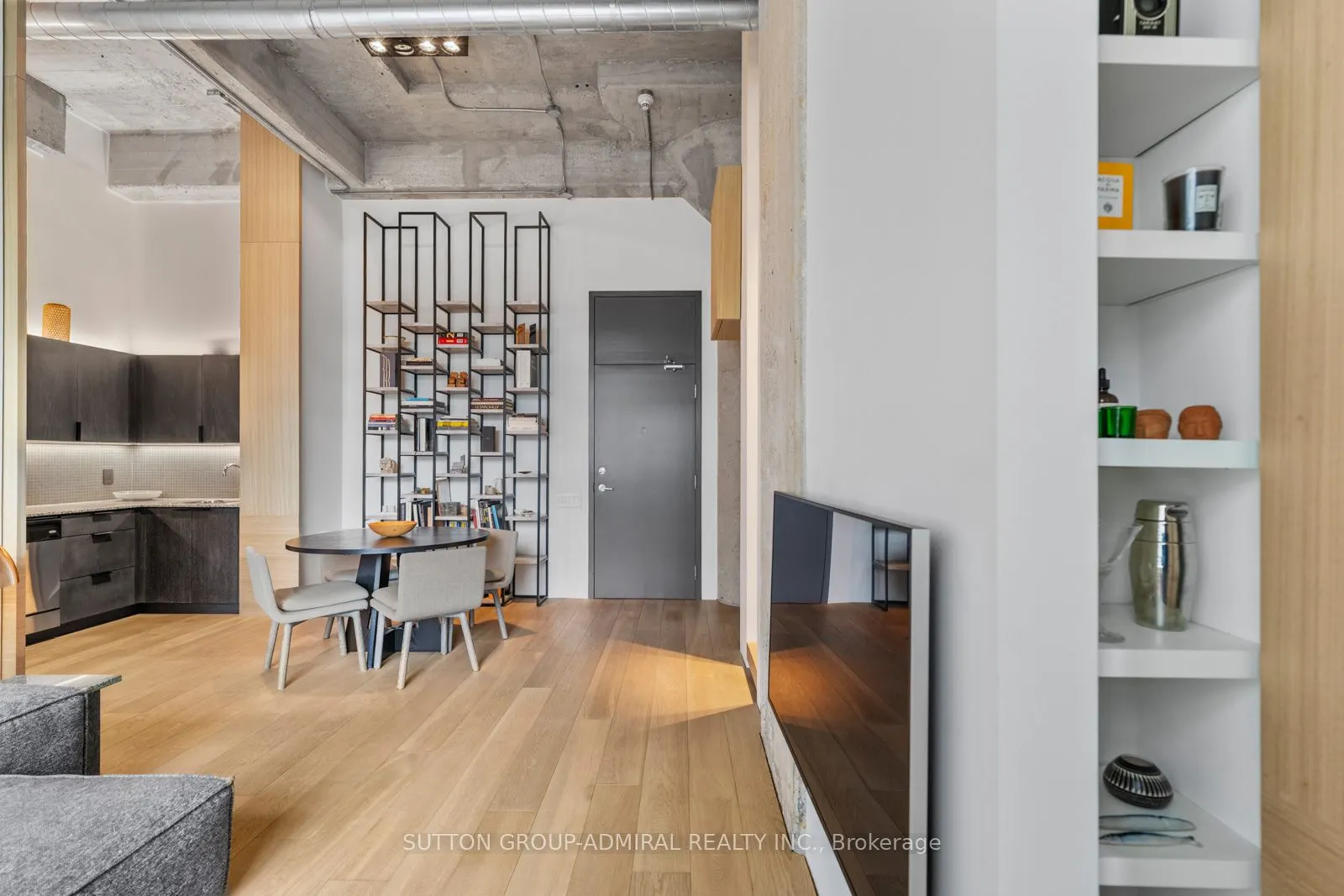 637 Lake Shore Boulevard W #434