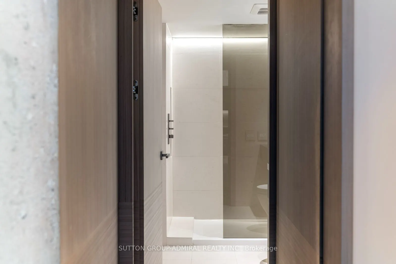 637 Lake Shore Boulevard W #434