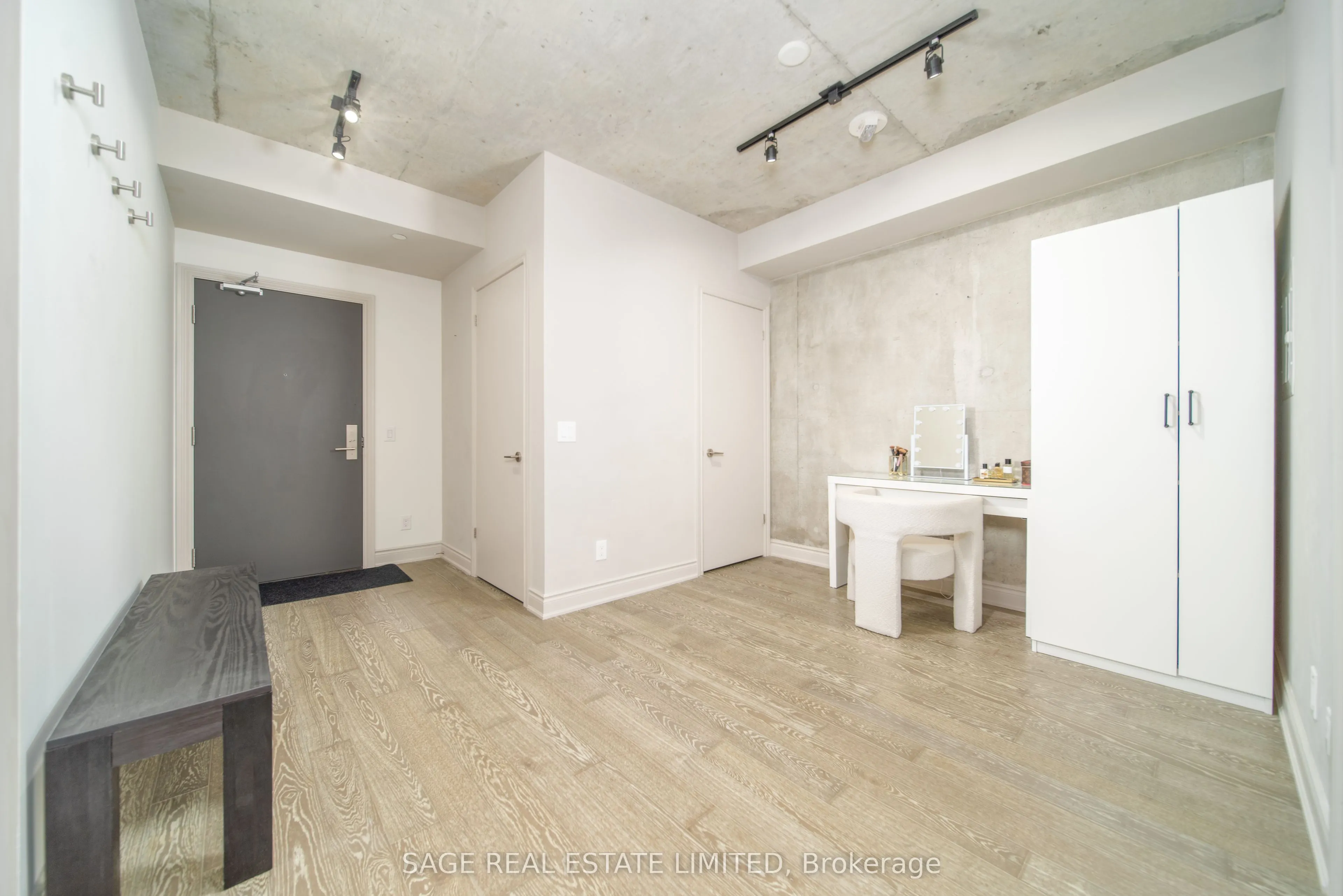 608 RICHMOND Street W #320