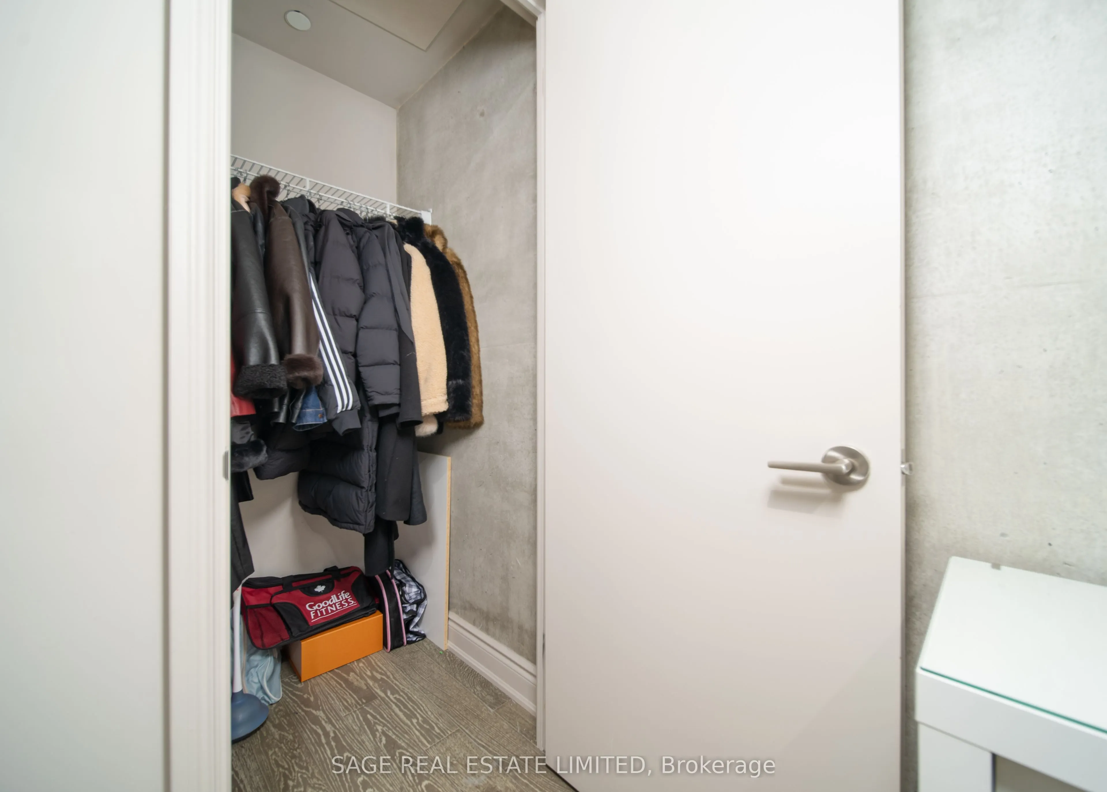 608 RICHMOND Street W #320