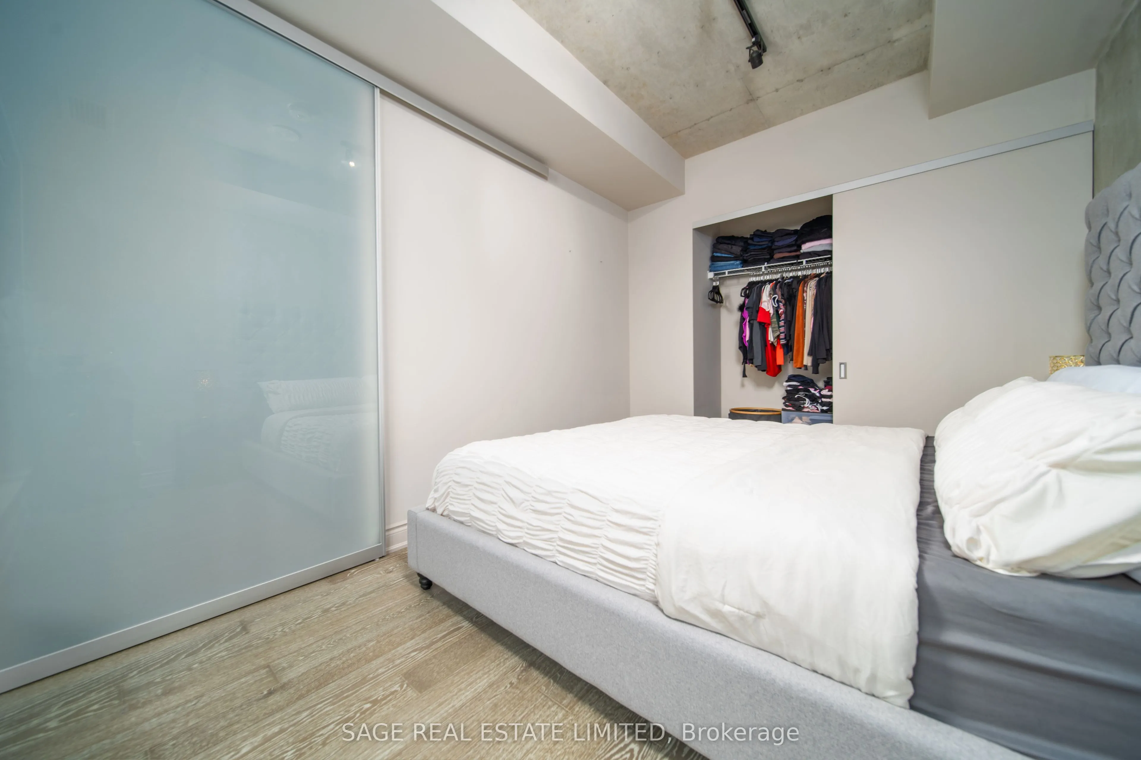 608 RICHMOND Street W #320