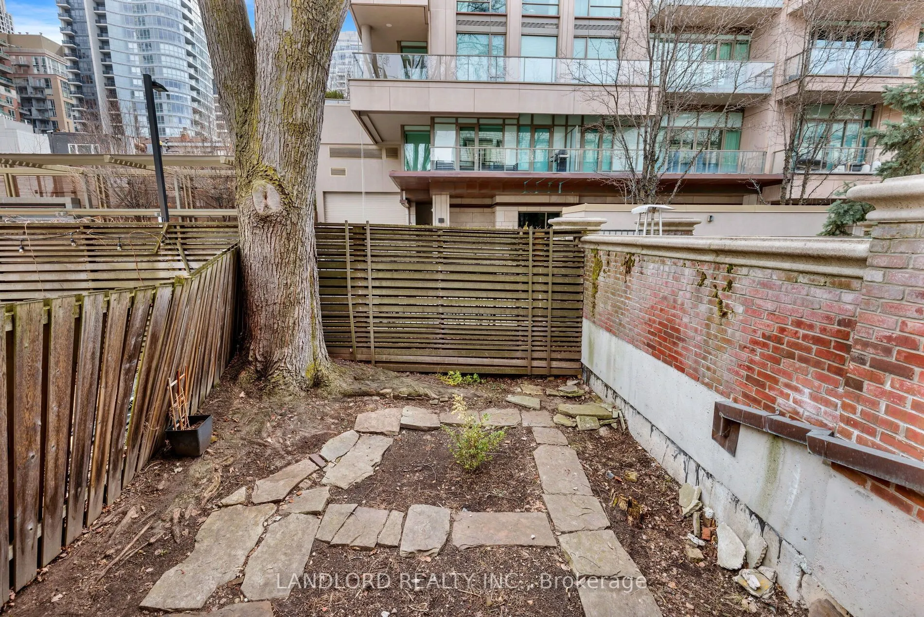 107A Scollard Street