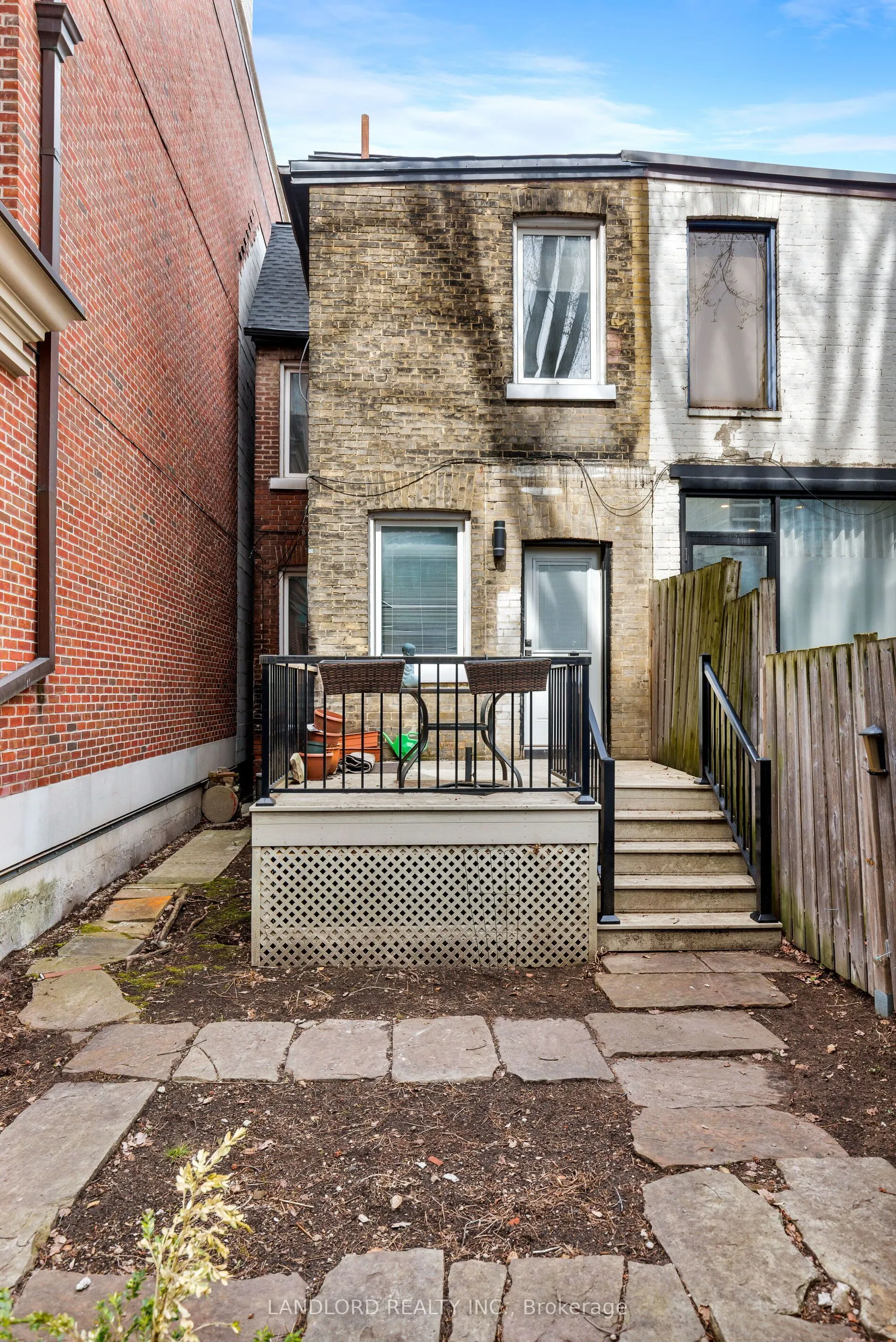 107A Scollard Street