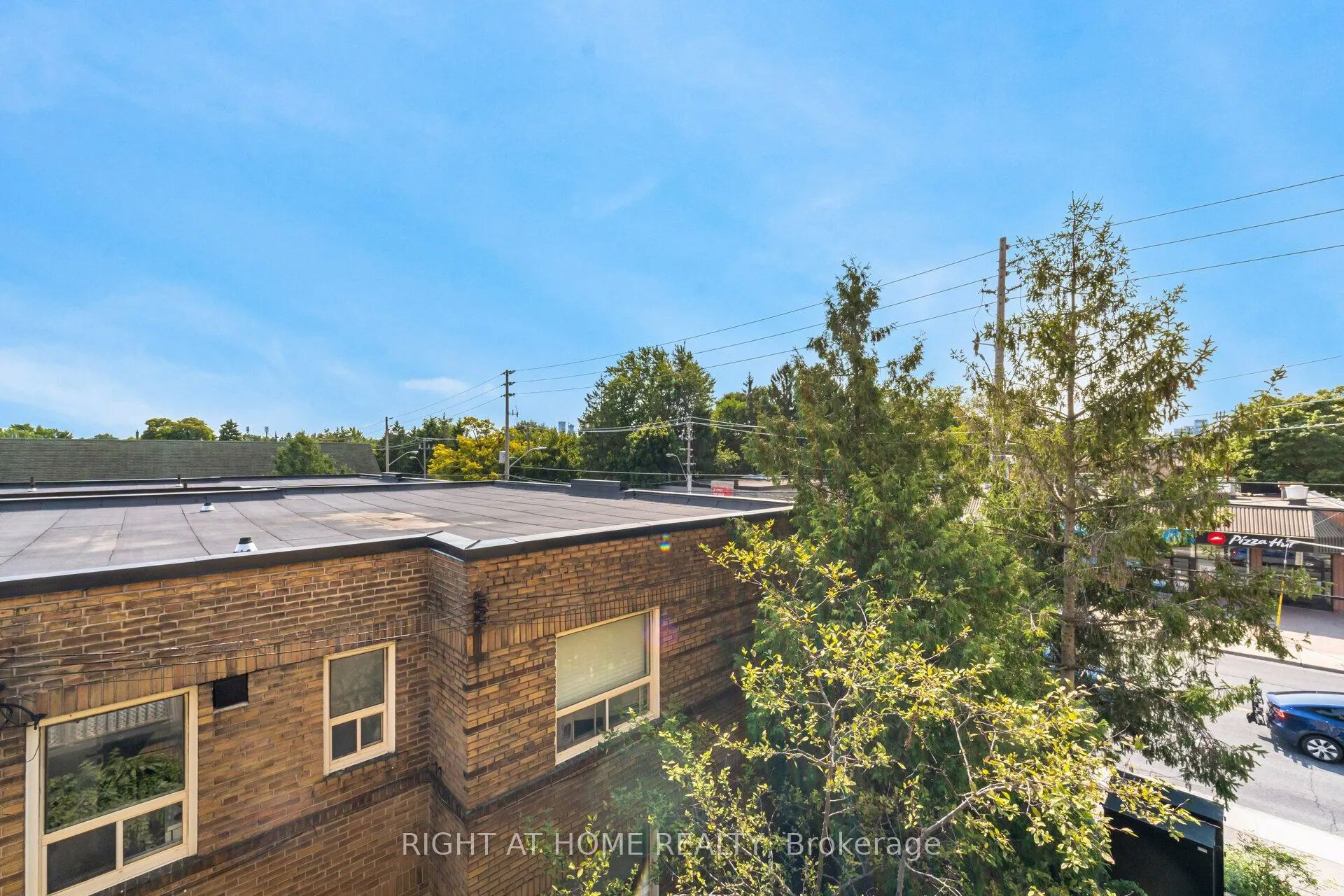 1387 Bayview Avenue #306