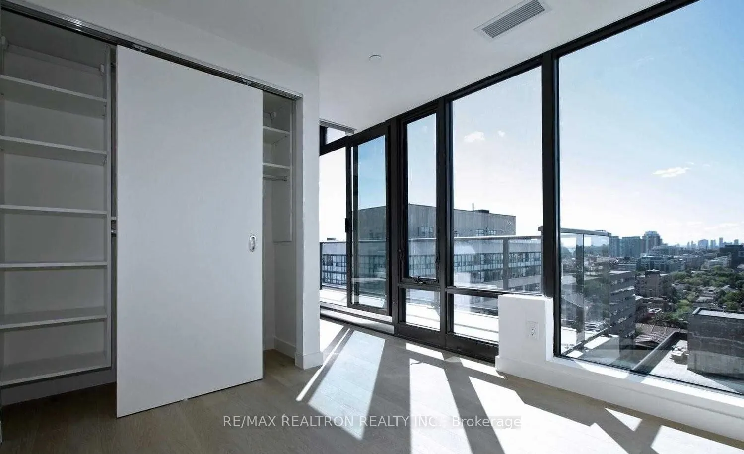 111 Bathurst Street #1602