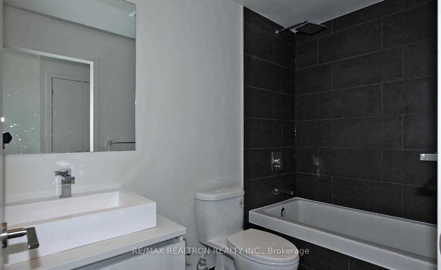111 Bathurst Street #1602