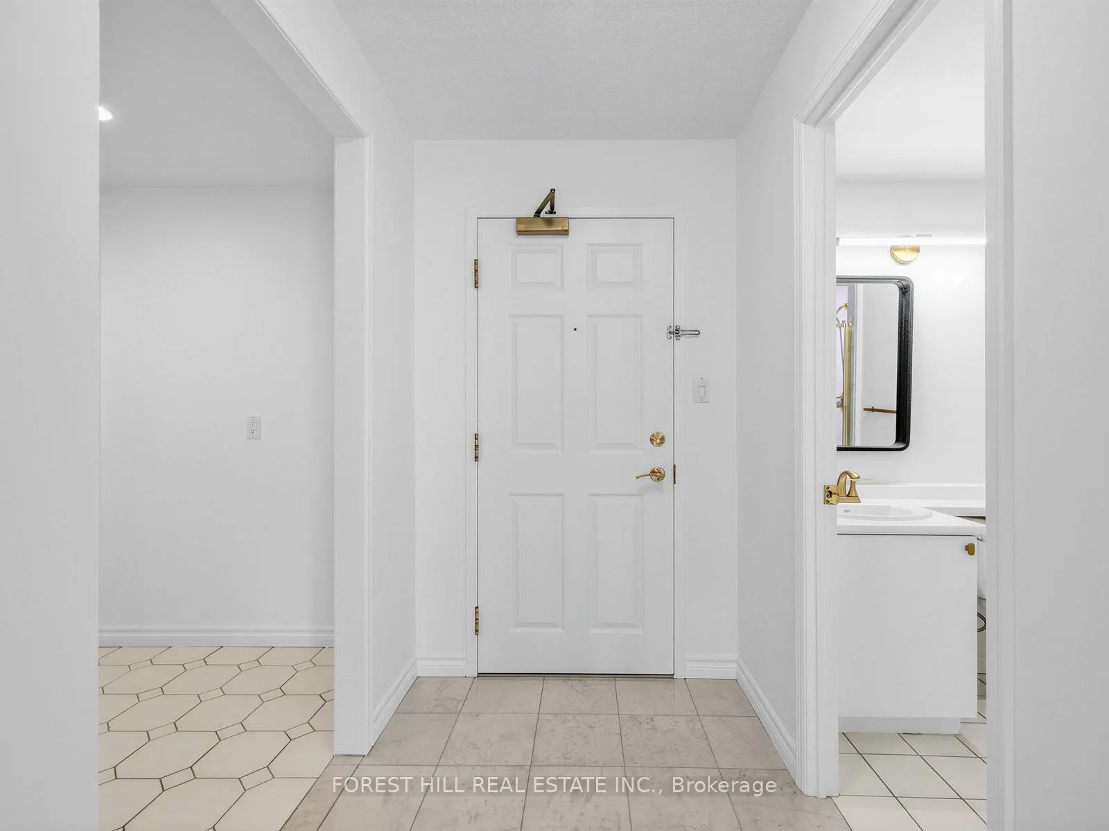 1818 Bayview Avenue #302