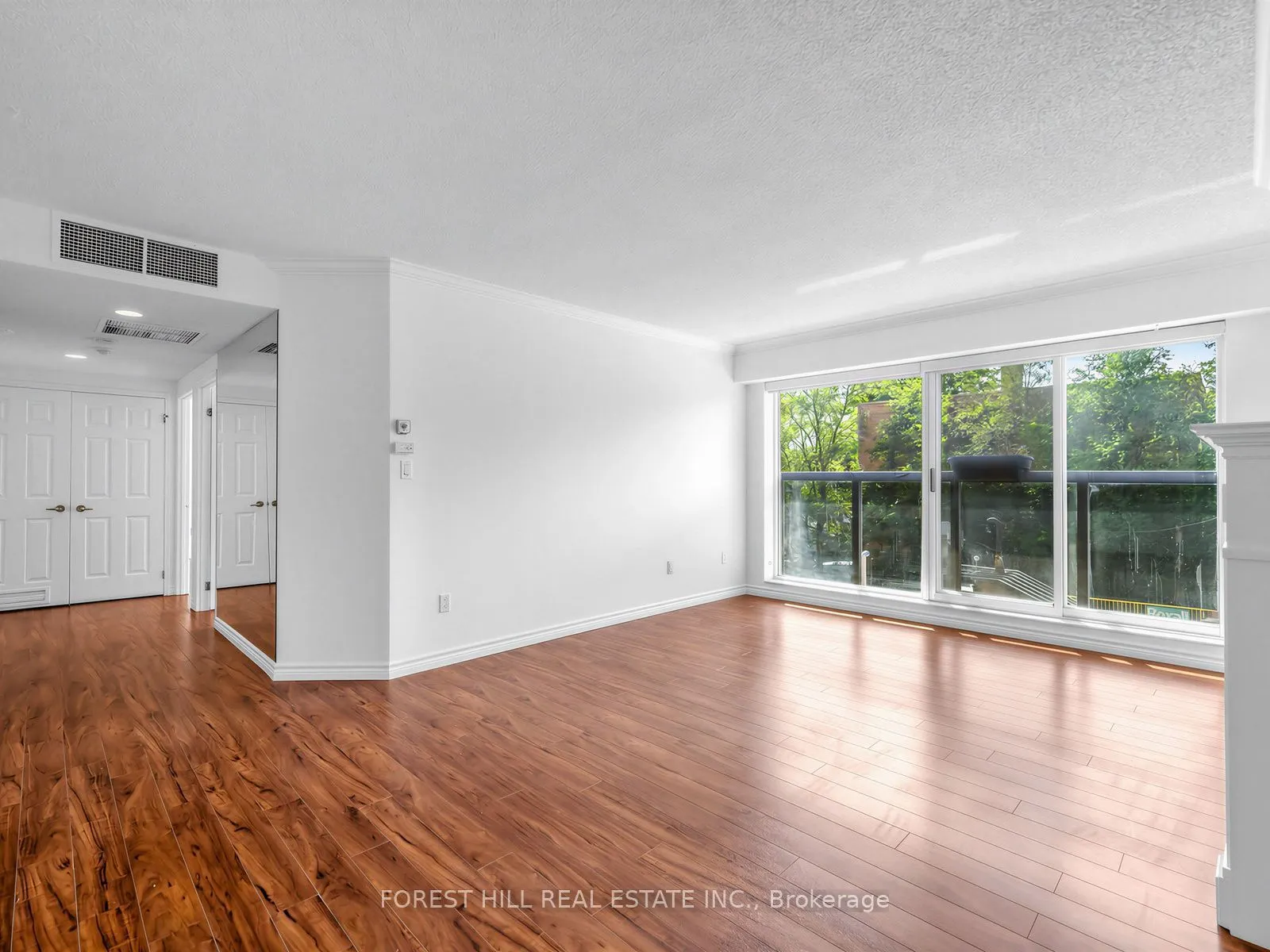 1818 Bayview Avenue #302