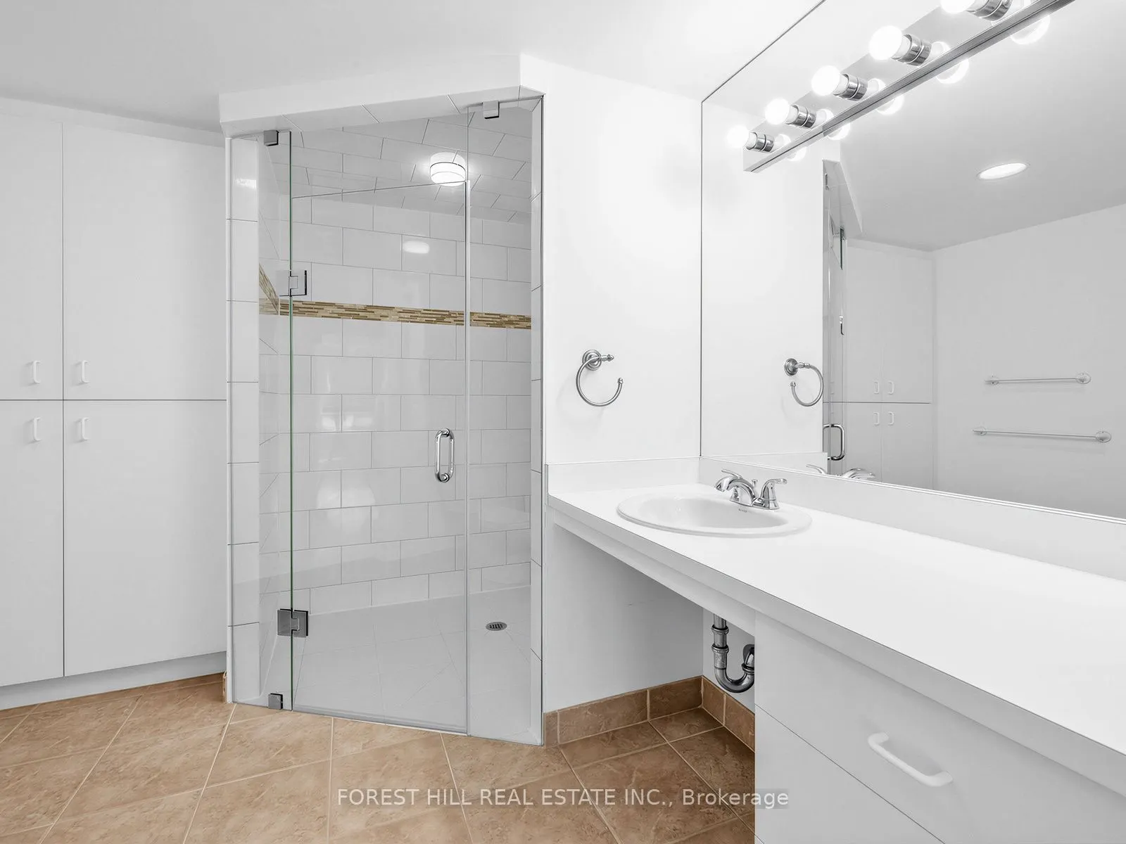 1818 Bayview Avenue #302