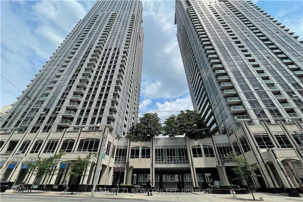 761 Bay Street #404