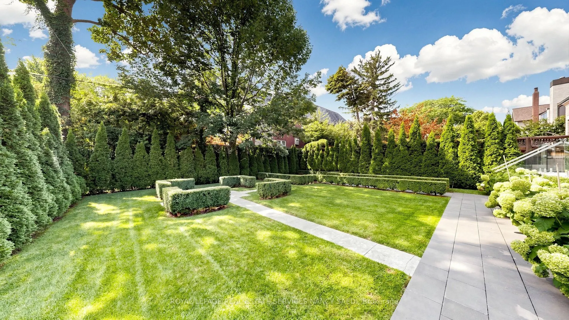 474 Russell Hill Road