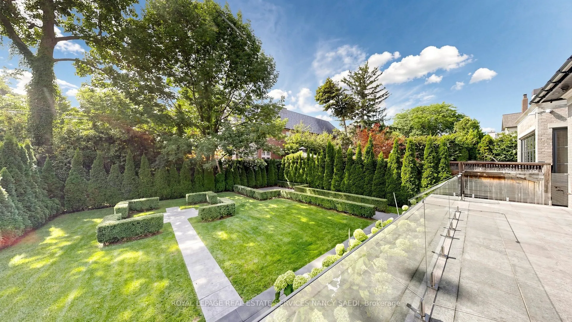 474 Russell Hill Road