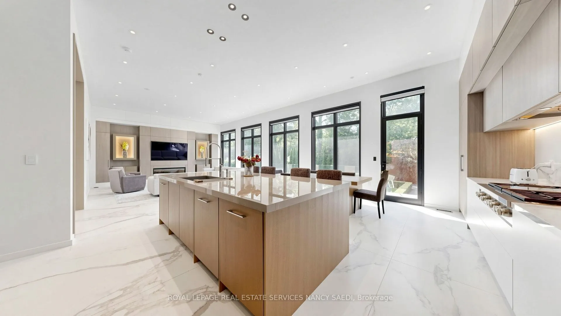 474 Russell Hill Road