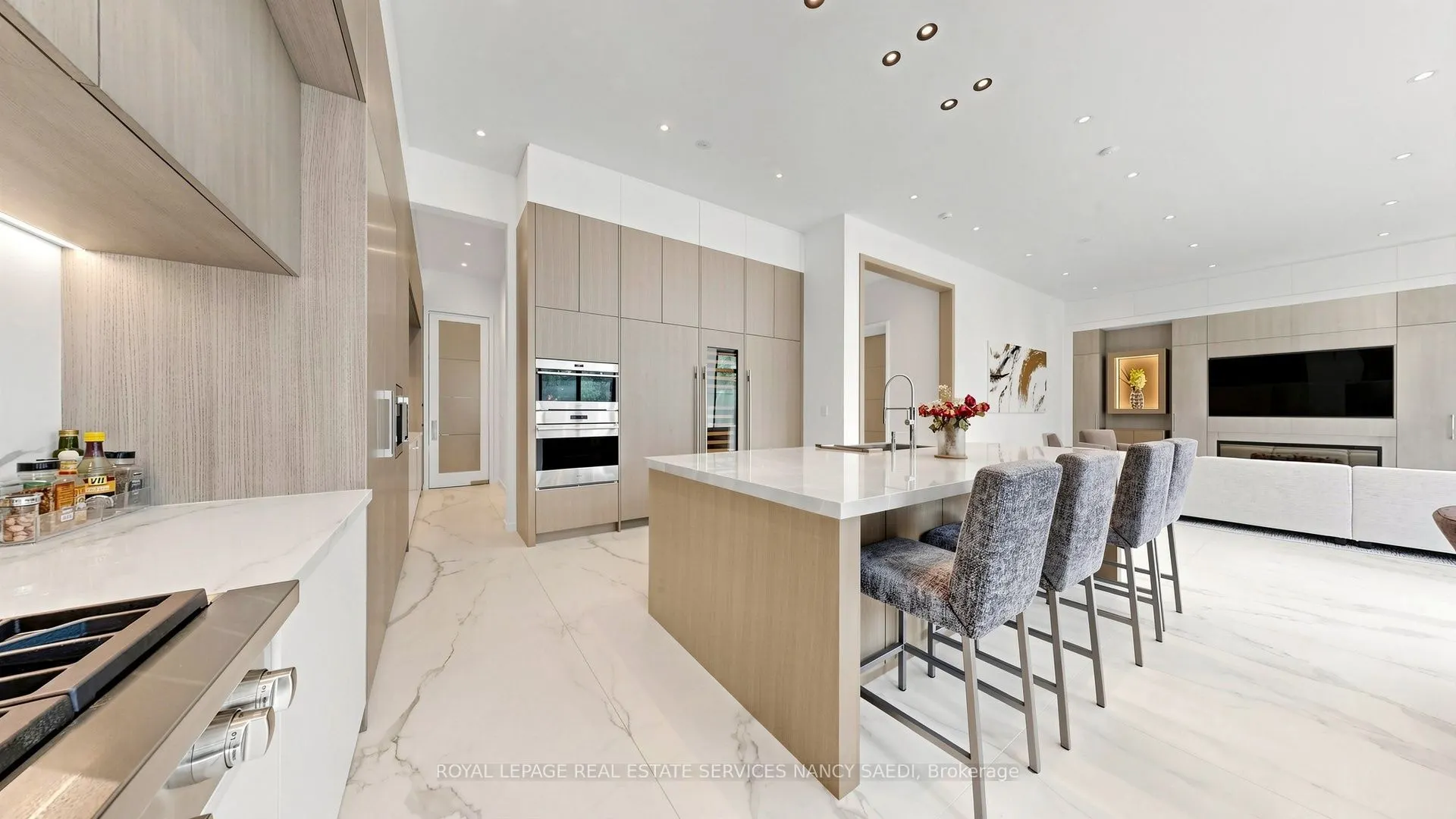 474 Russell Hill Road