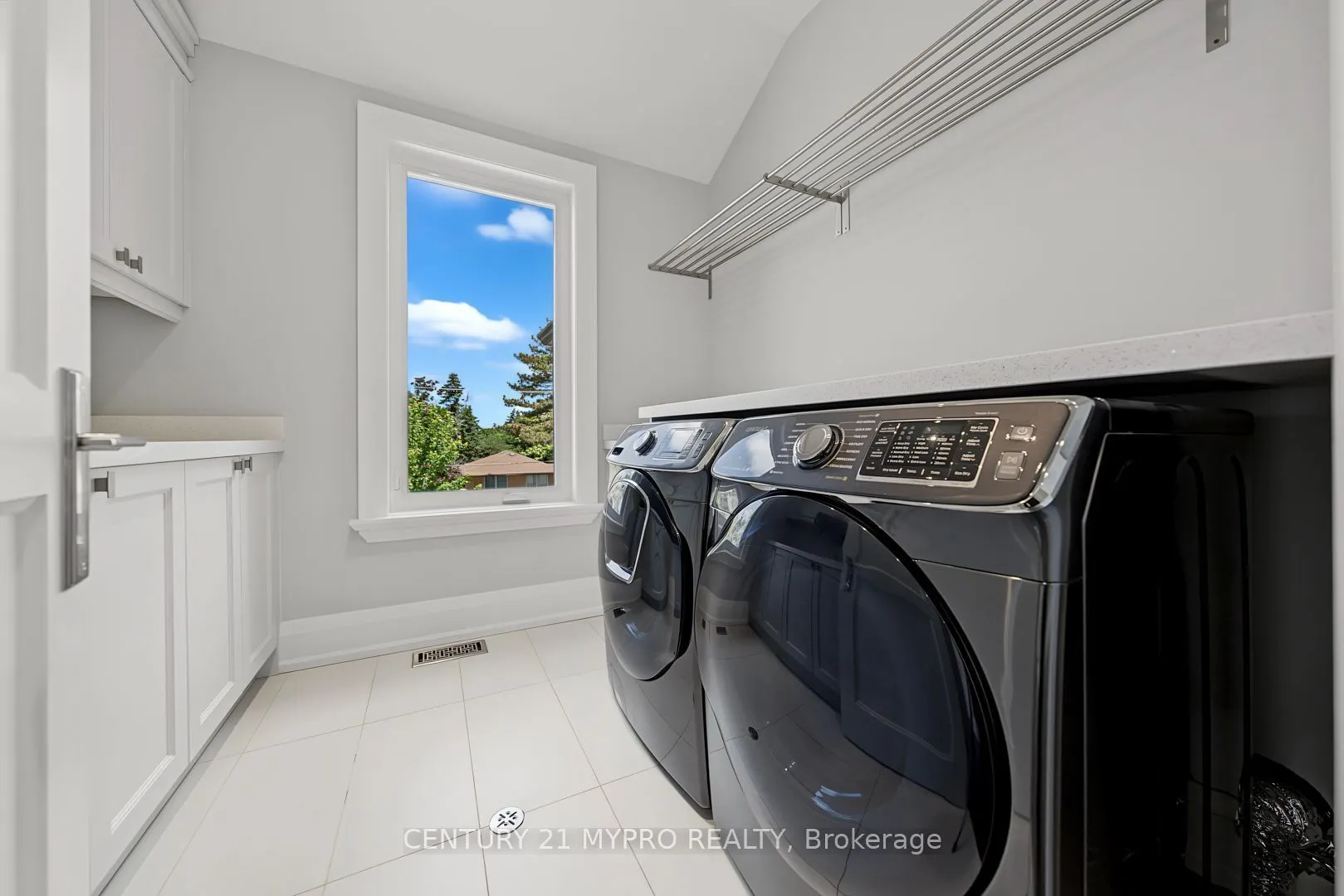 5 Glenelia Avenue