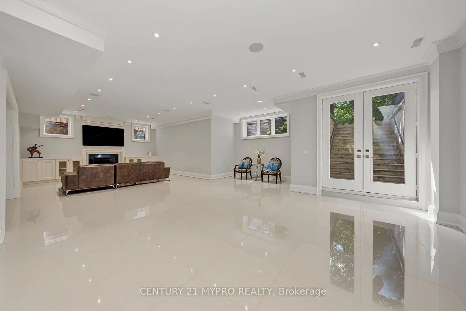 5 Glenelia Avenue