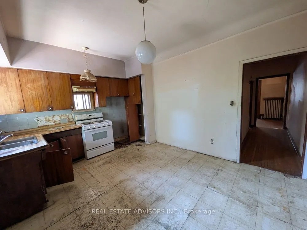 61 Greensides Avenue
