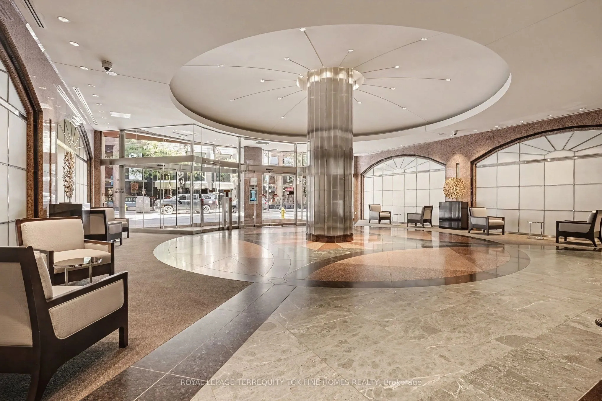 7 King Street E #1814
