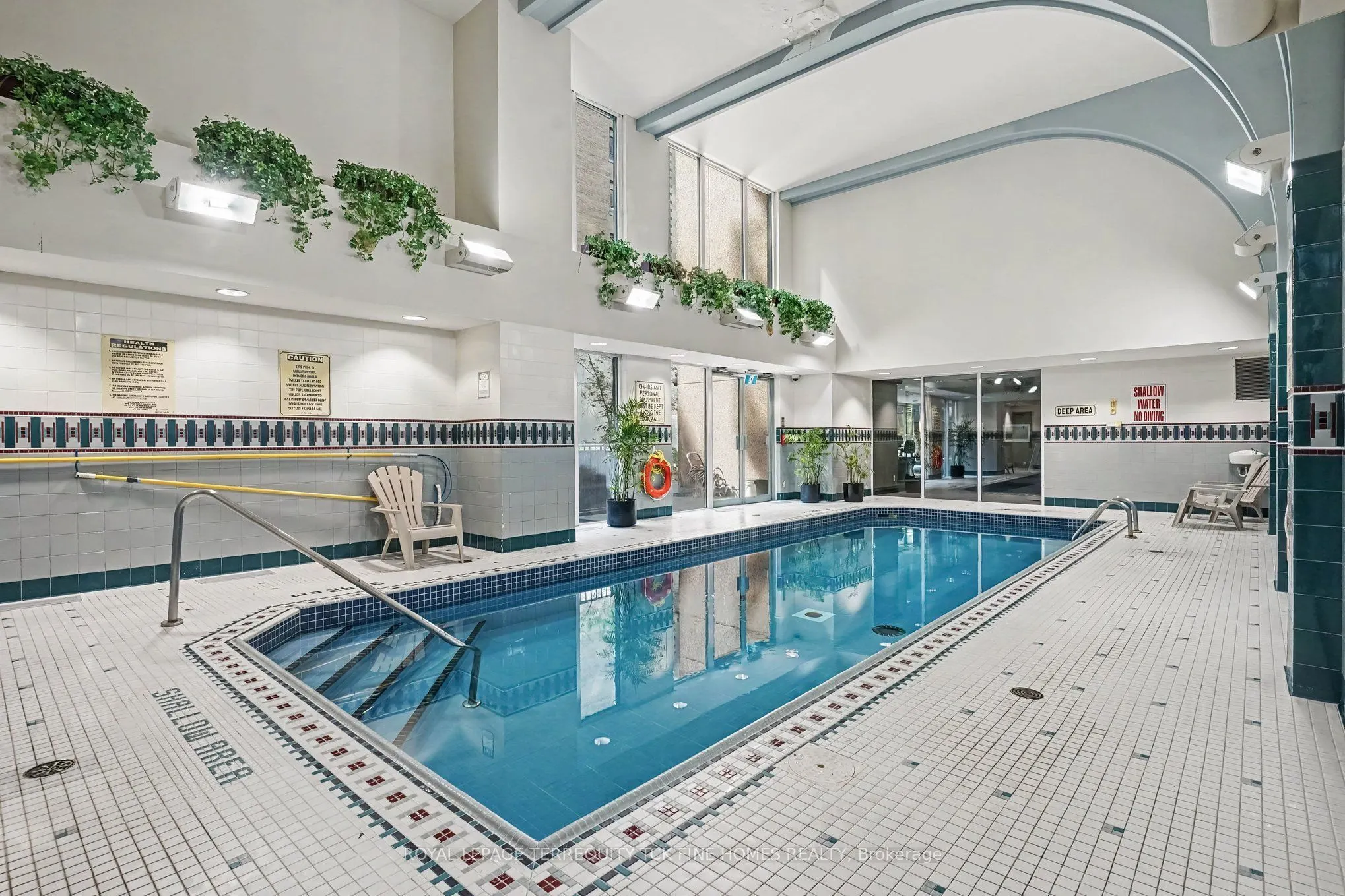 7 King Street E #1814
