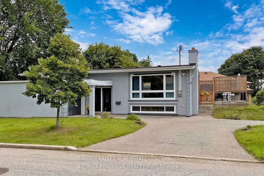 142 Combe Avenue #Lower